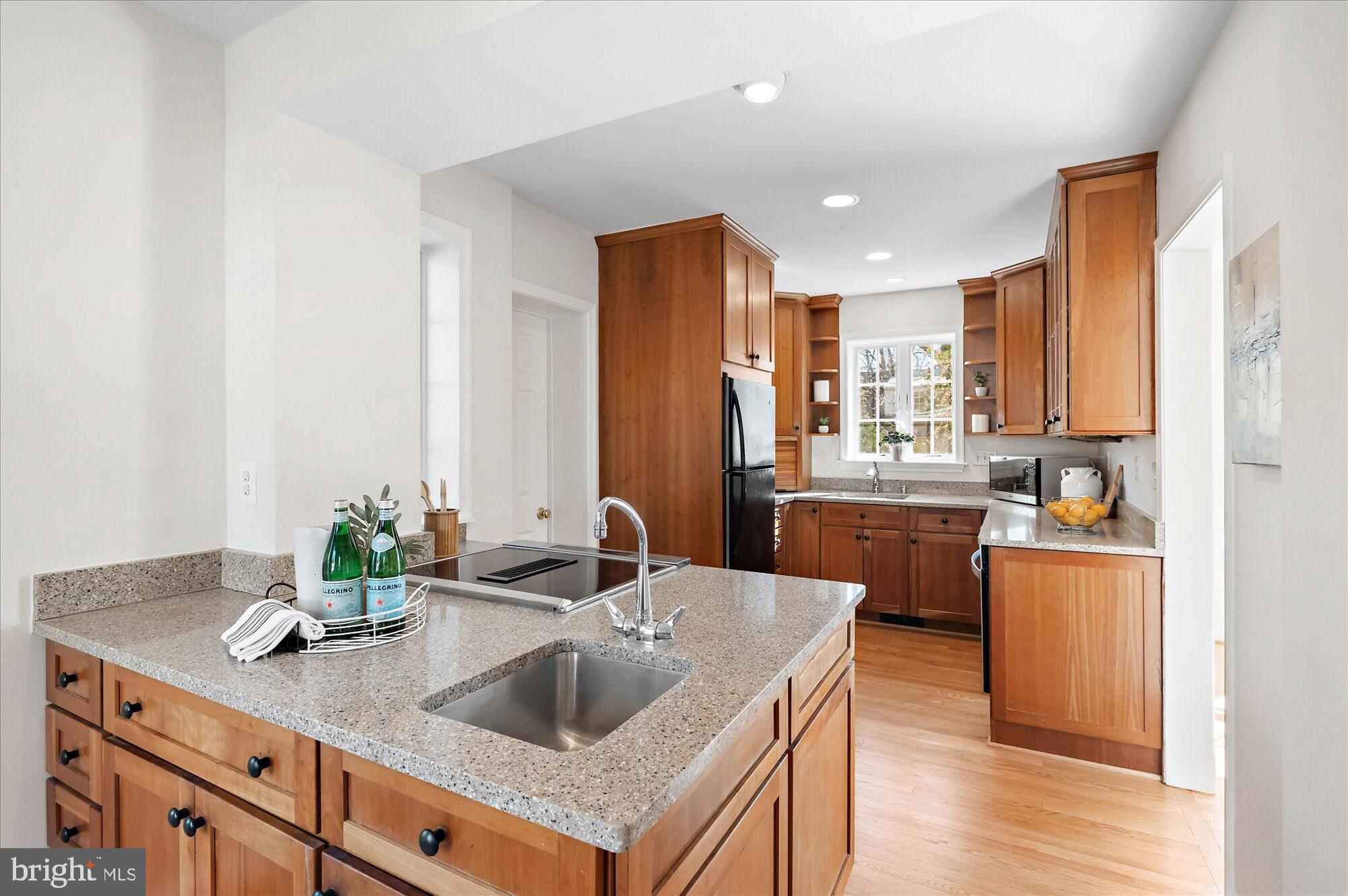 WESTMORELAND HILLS - Residential