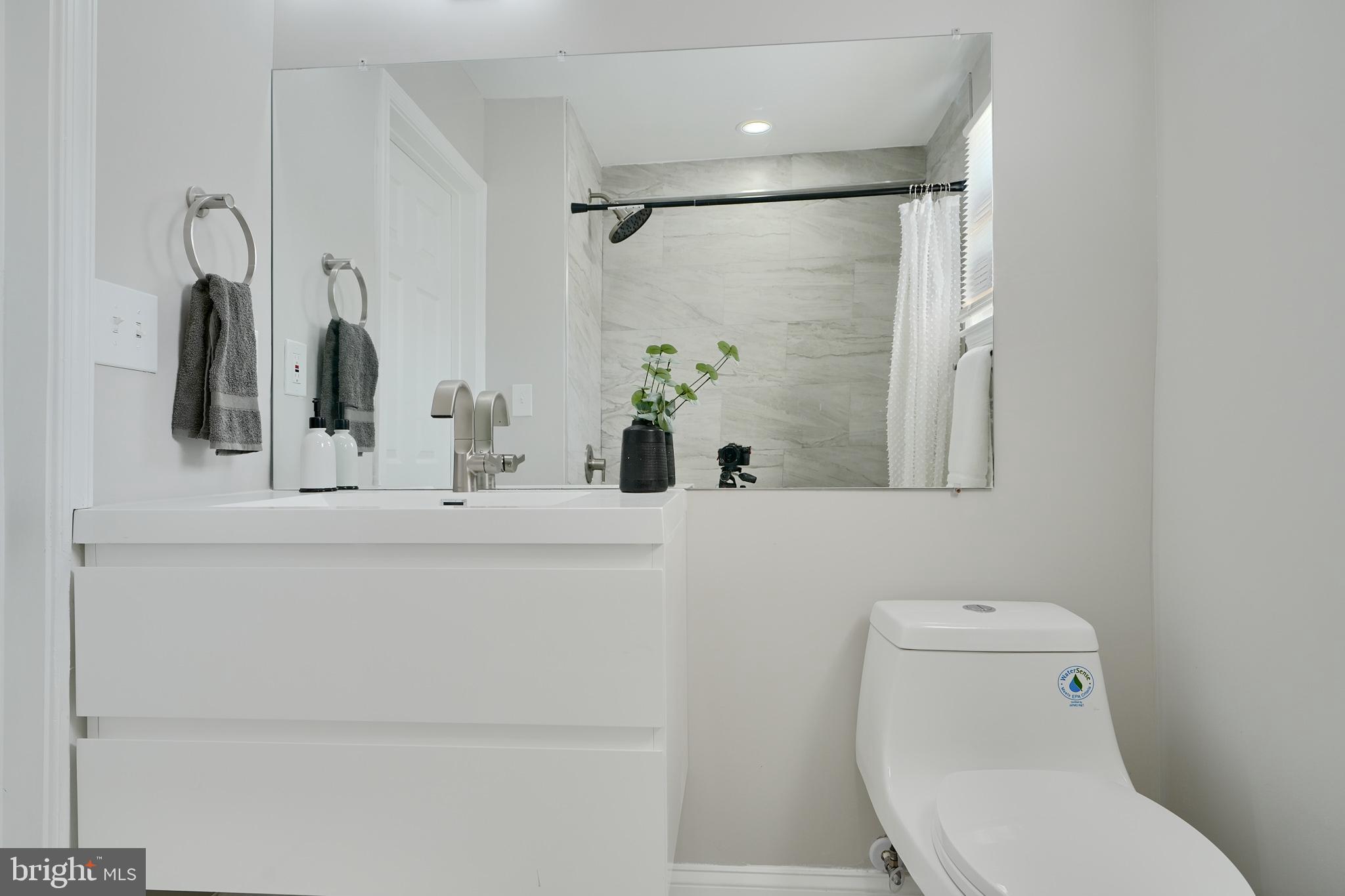 MOUNT WASHINGTON - Residential