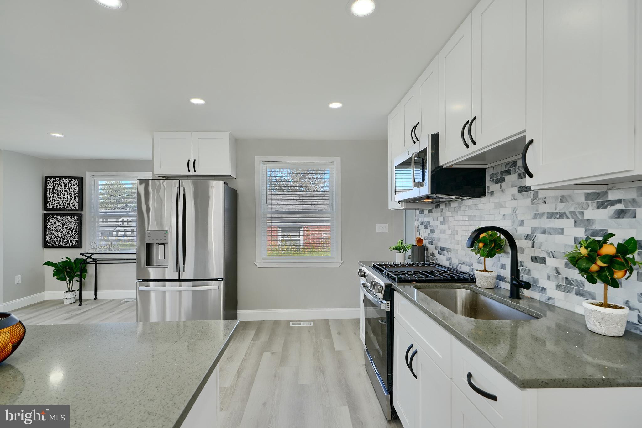 MOUNT WASHINGTON - Residential