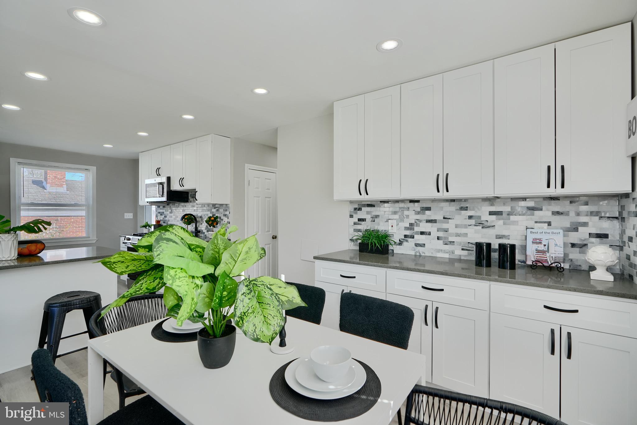 MOUNT WASHINGTON - Residential