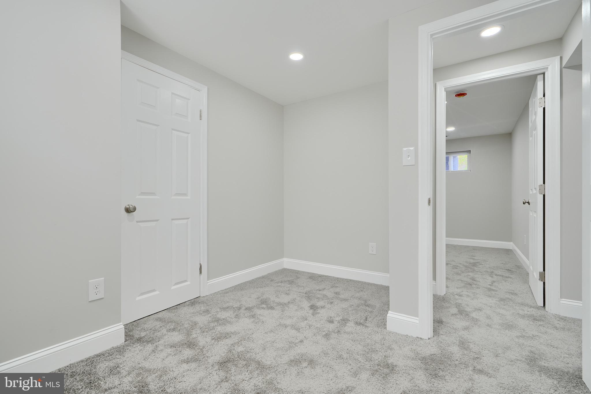 MOUNT WASHINGTON - Residential