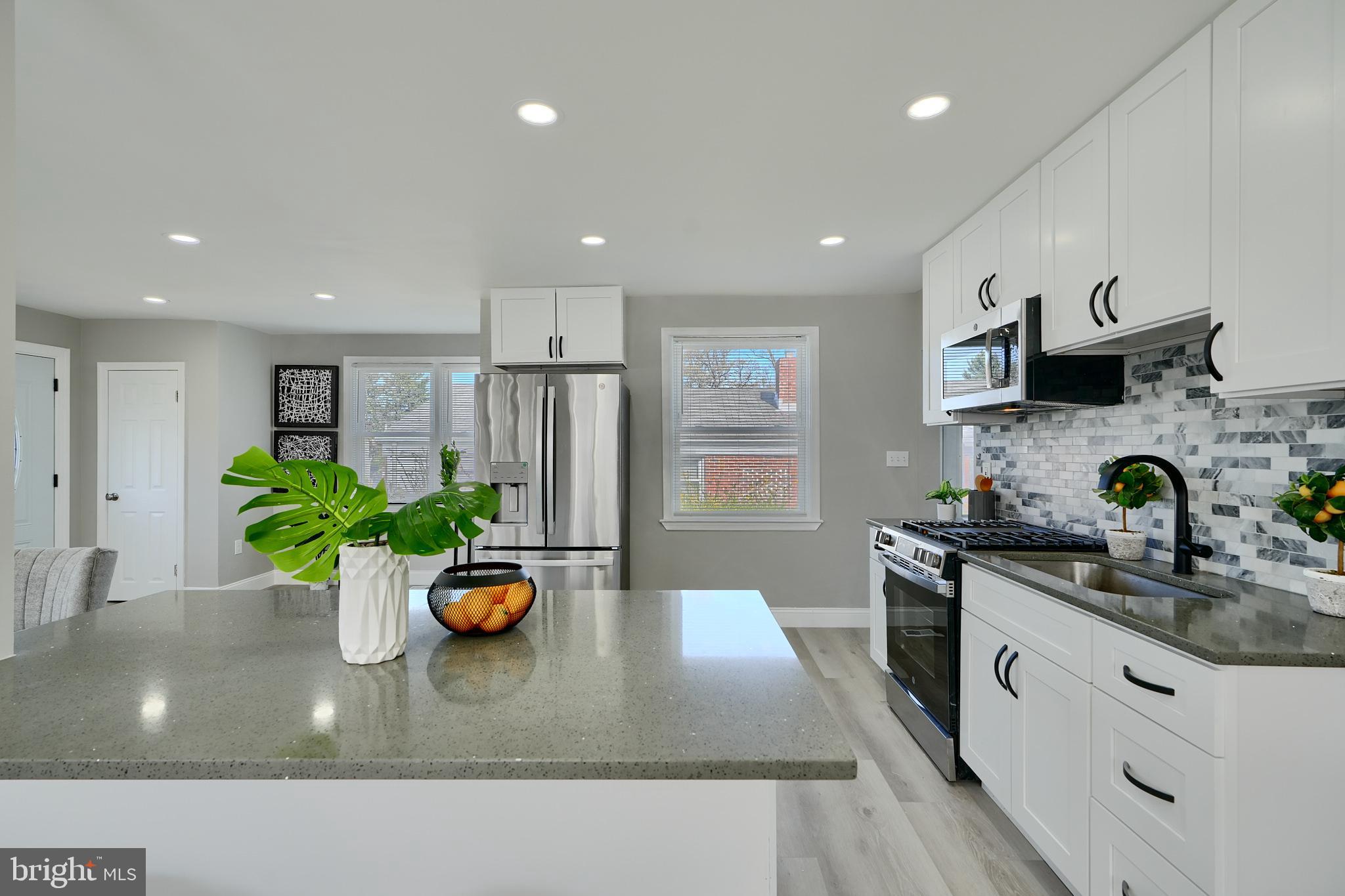 MOUNT WASHINGTON - Residential