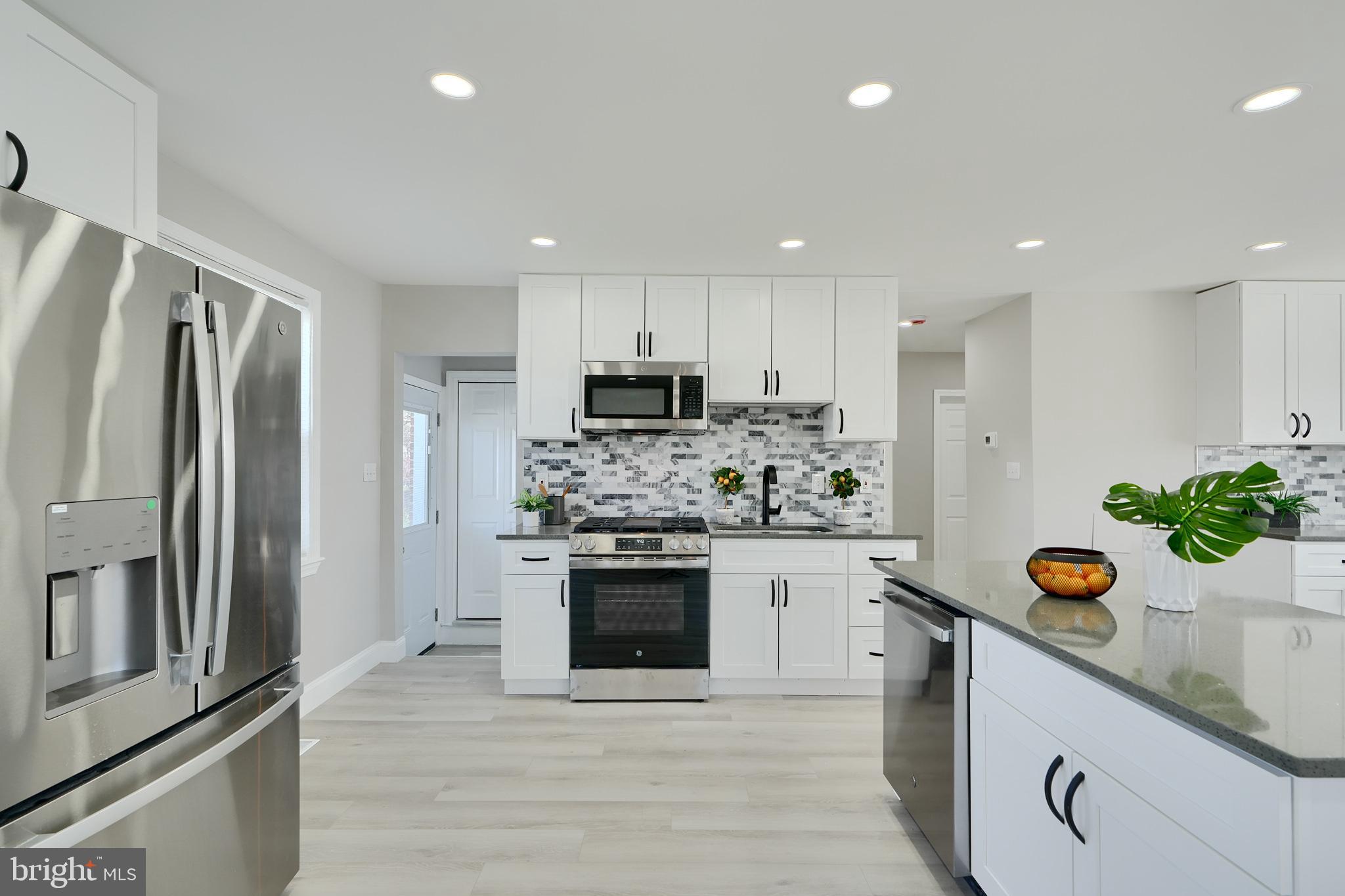 MOUNT WASHINGTON - Residential