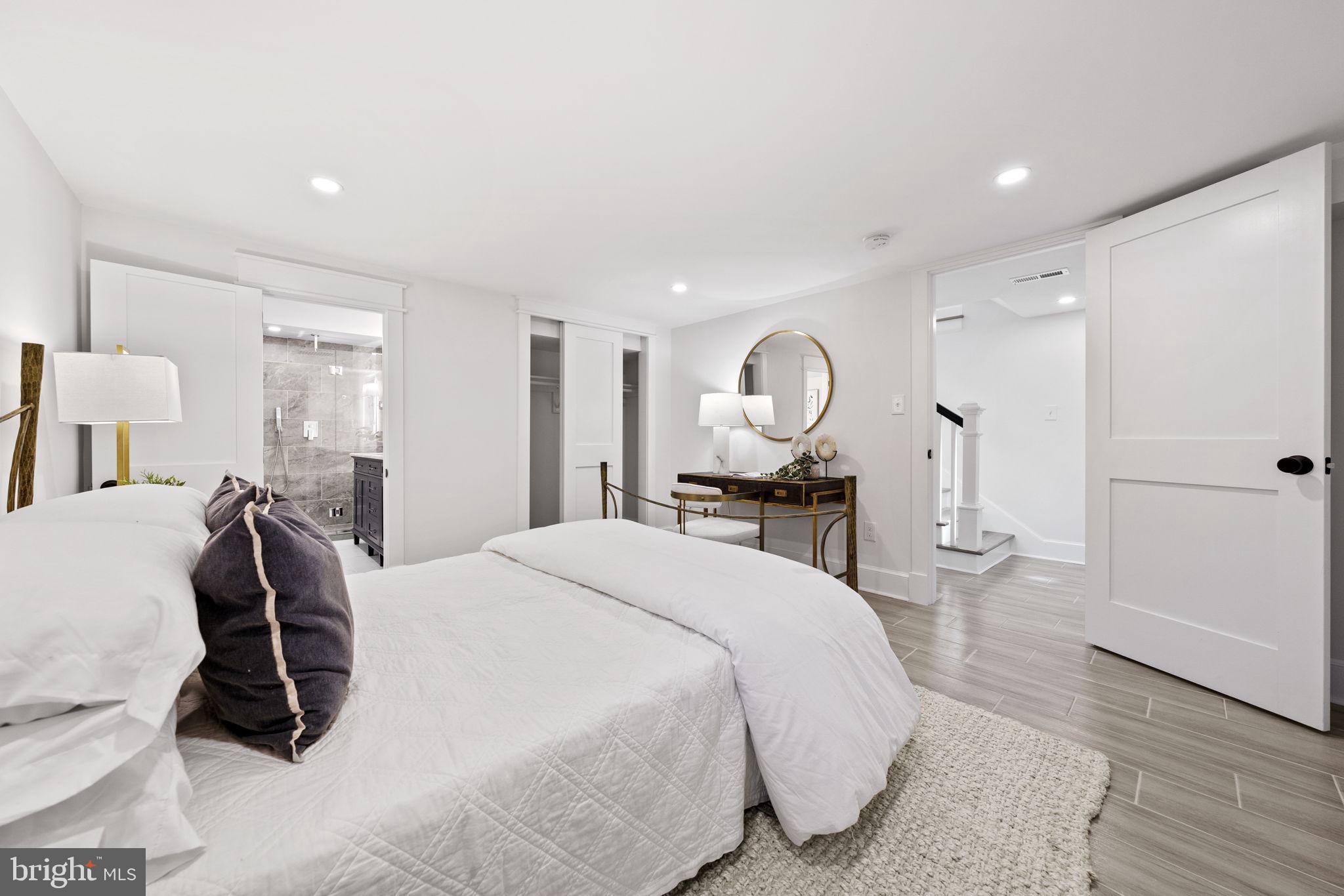 CLAREMONT - Residential