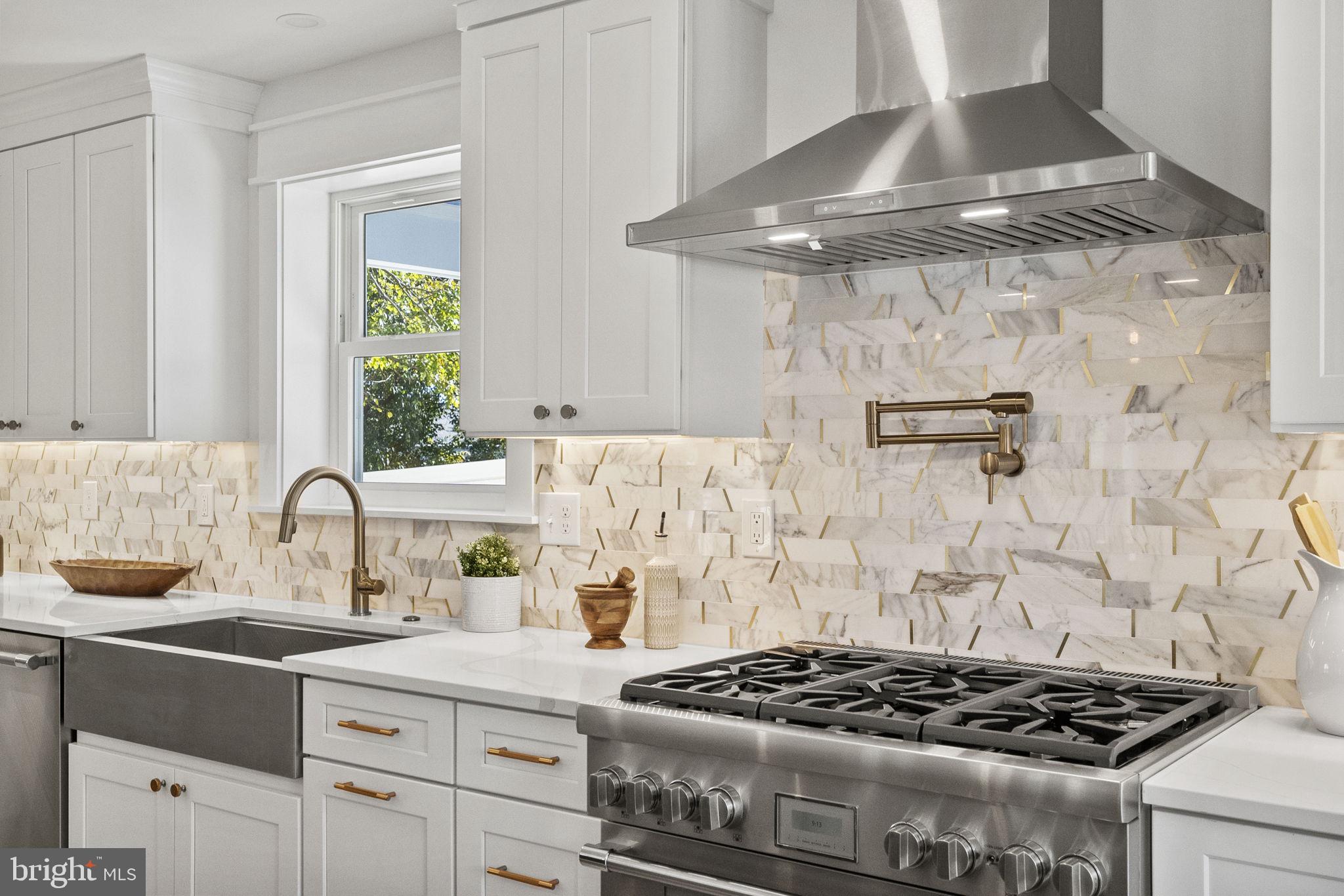 CLAREMONT - Residential