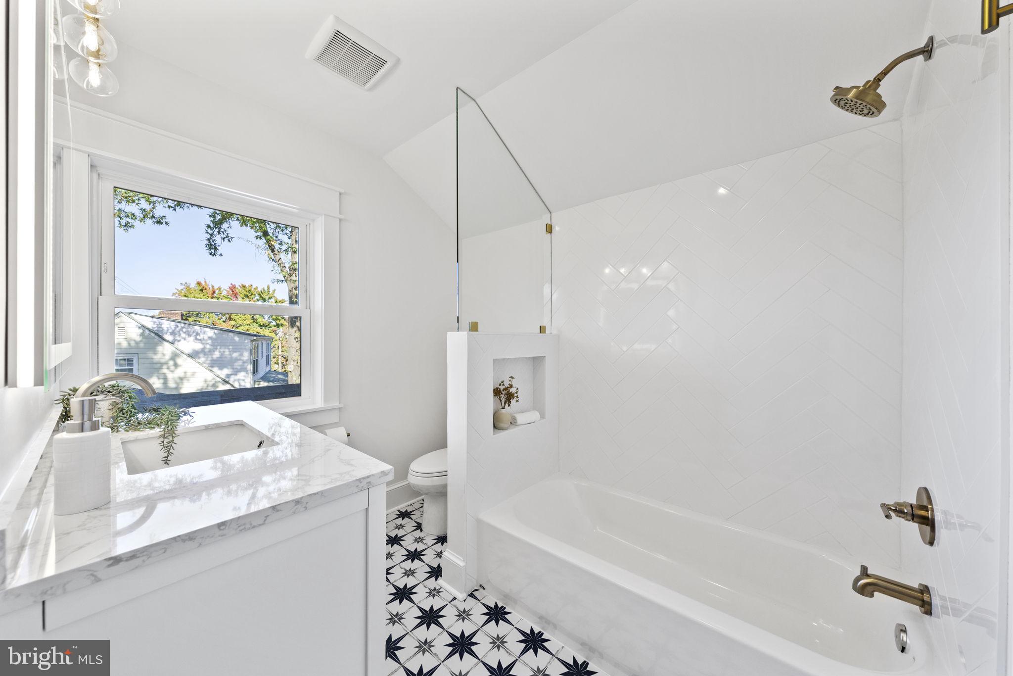 CLAREMONT - Residential