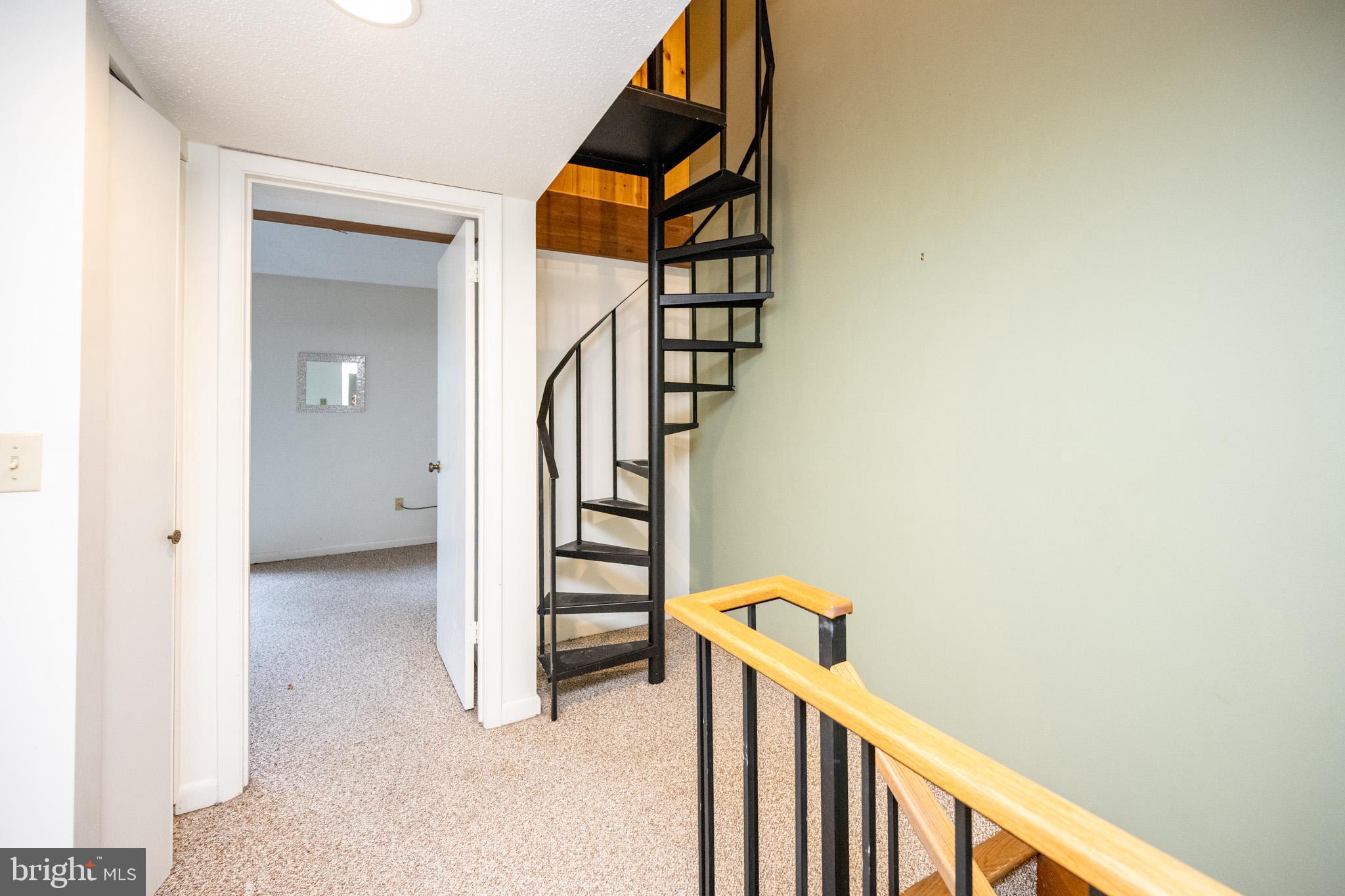 VILLAGES OF WISP - Residential