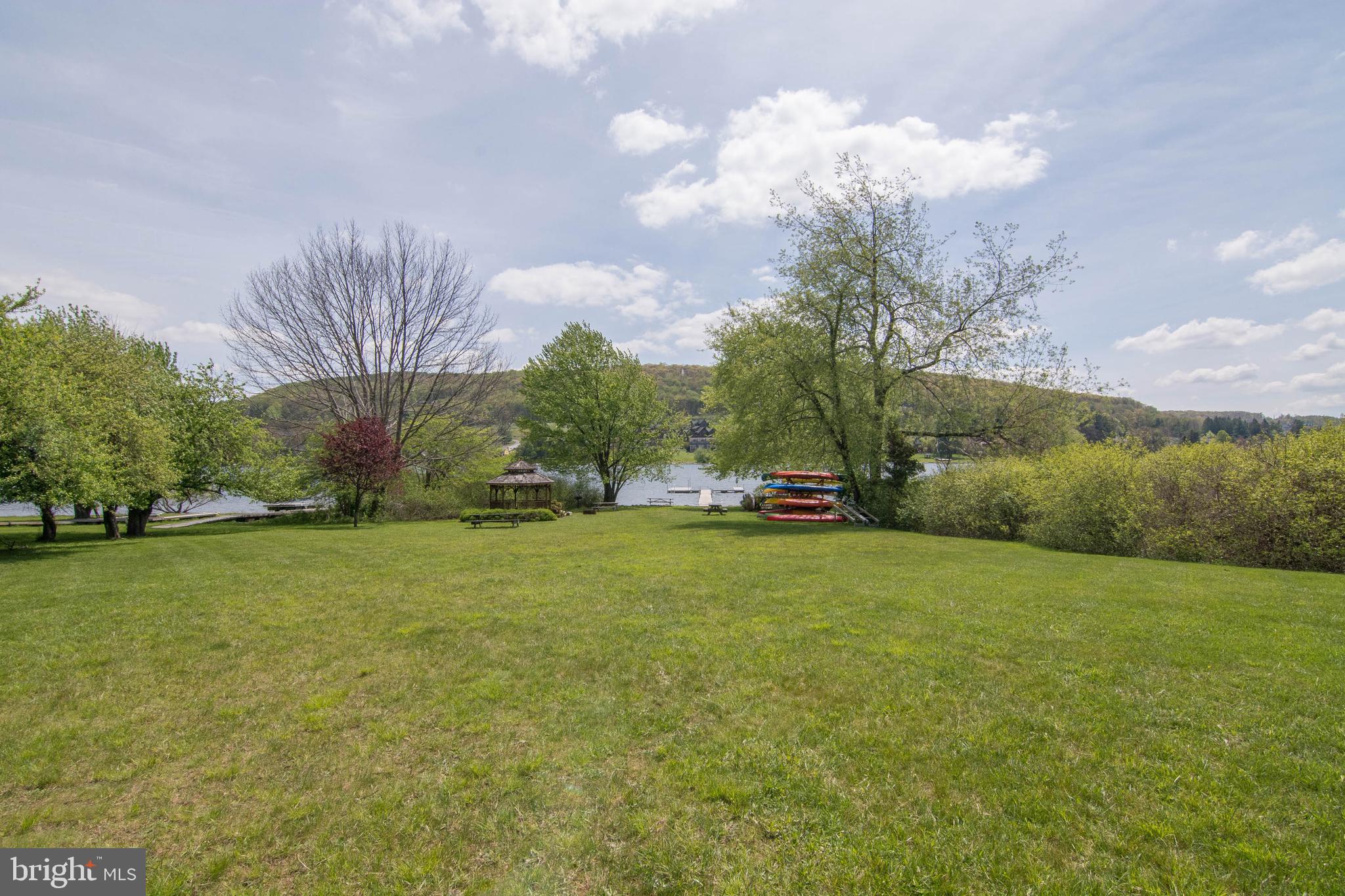 VILLAGES OF WISP - Residential