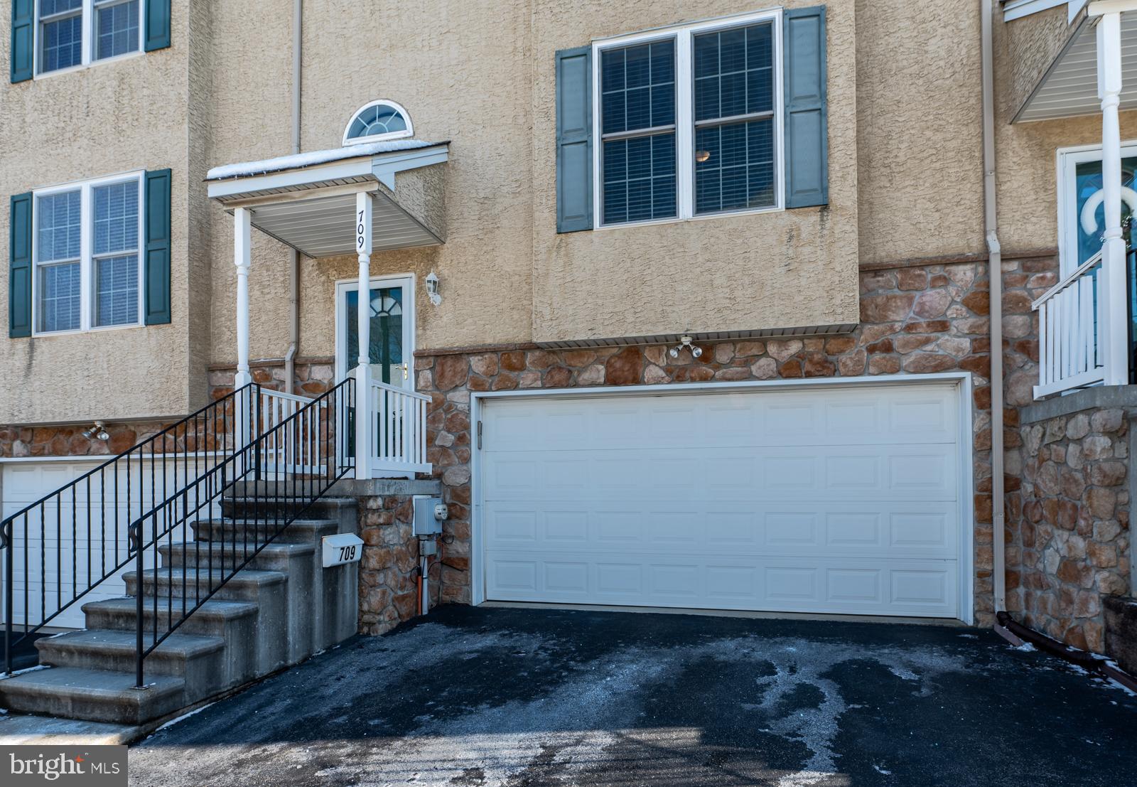 GREEN POINT - Residential