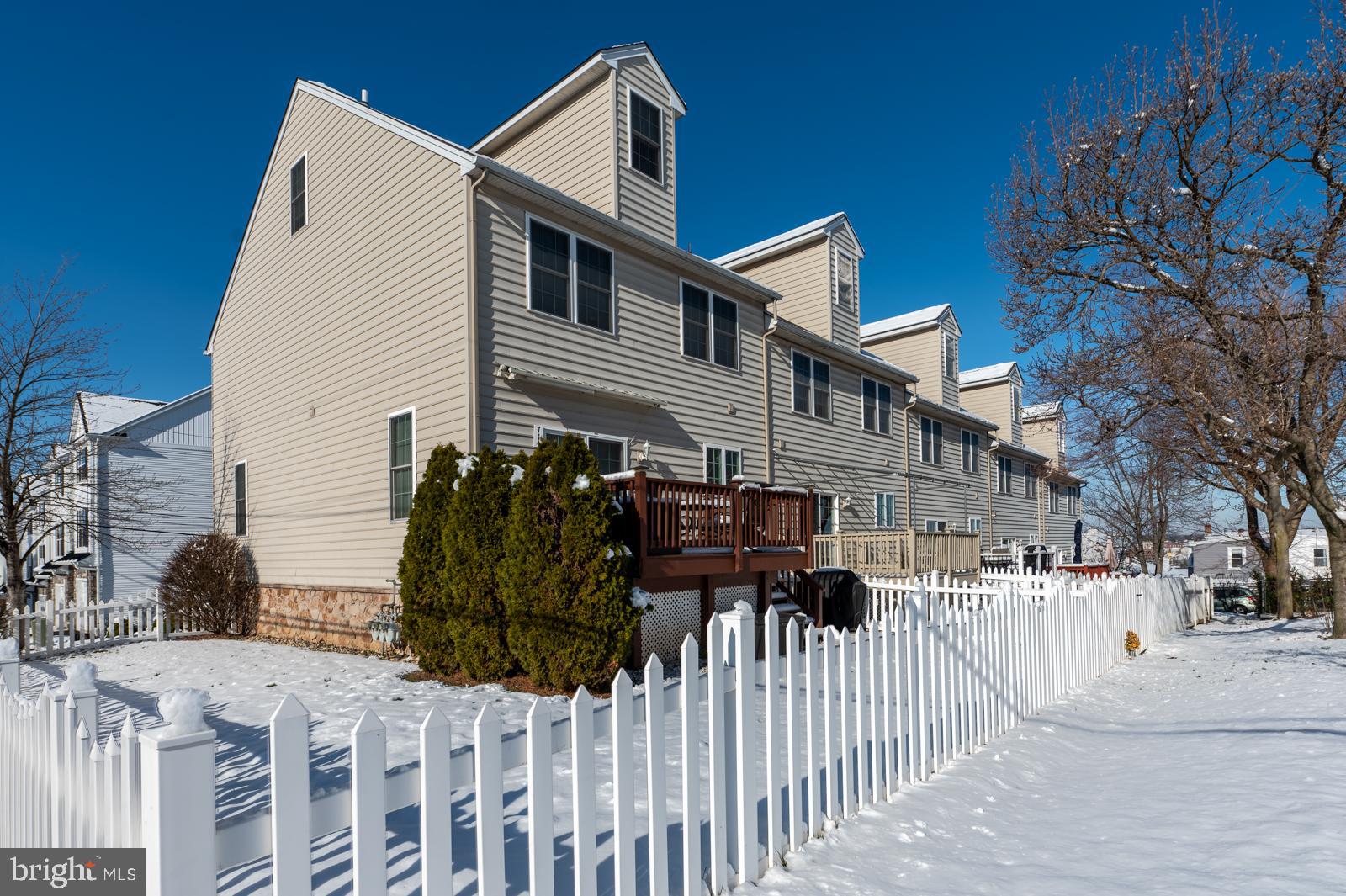 GREEN POINT - Residential