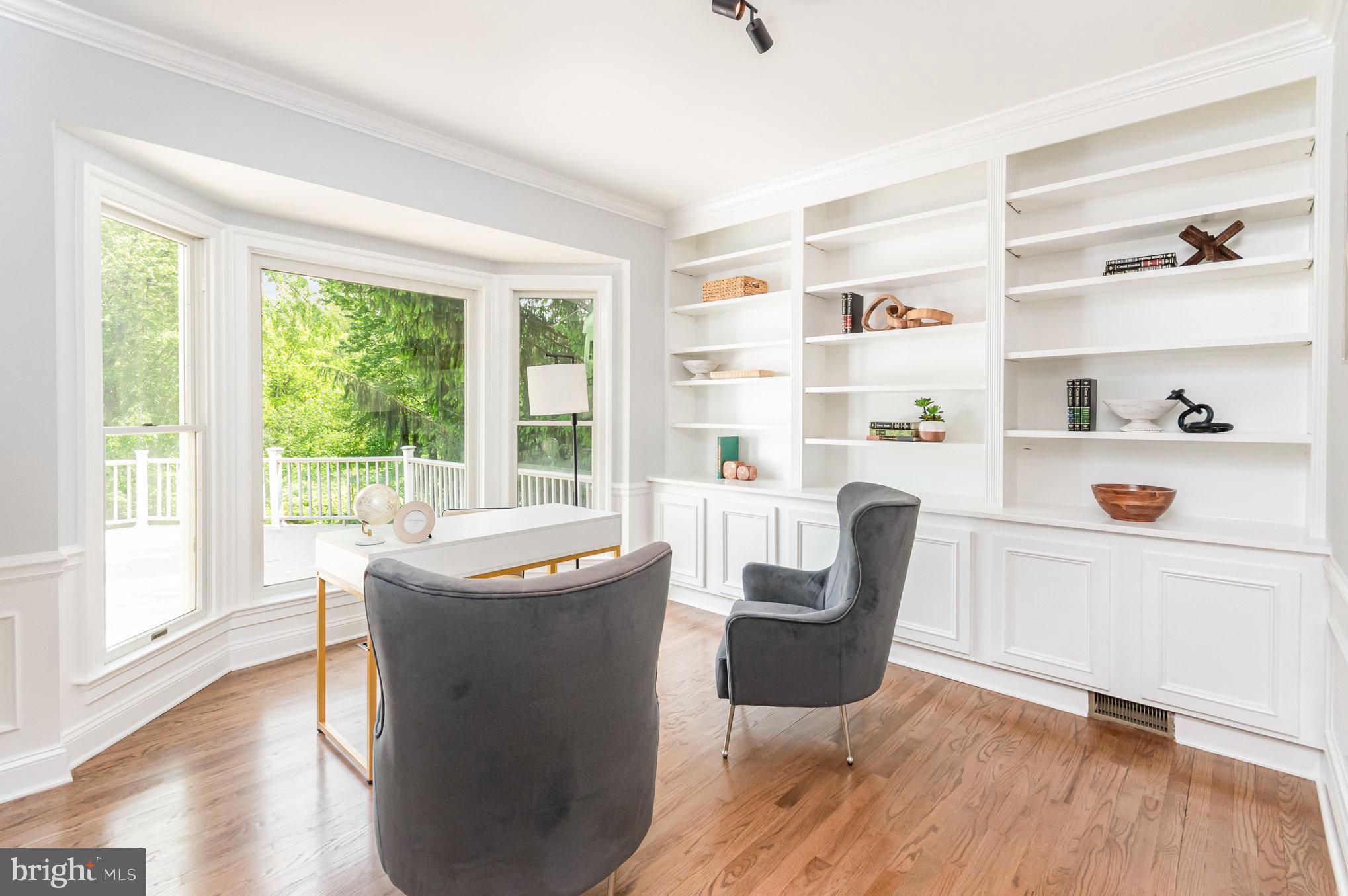 HUNTER'S CREST - Residential