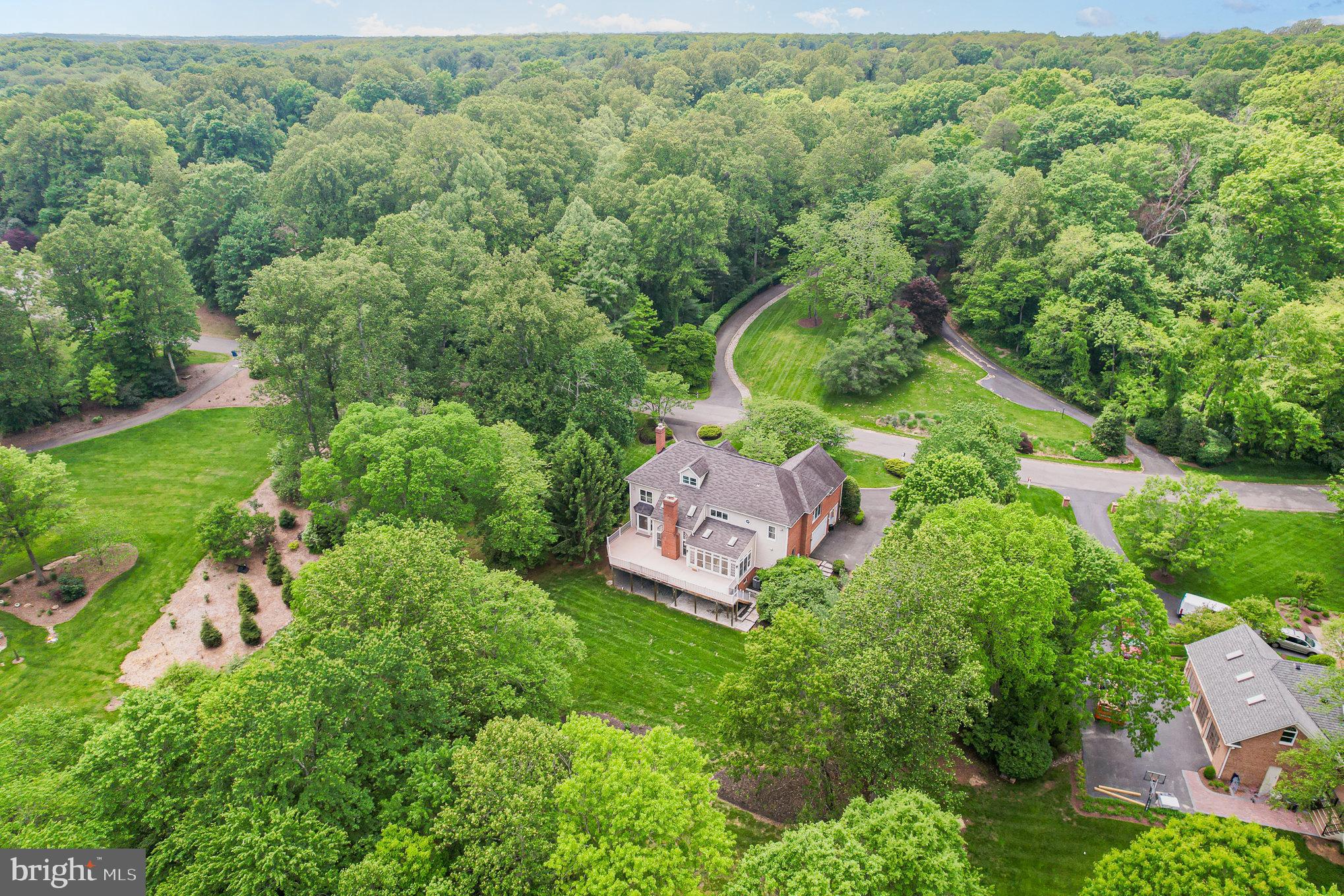 HUNTER'S CREST - Residential