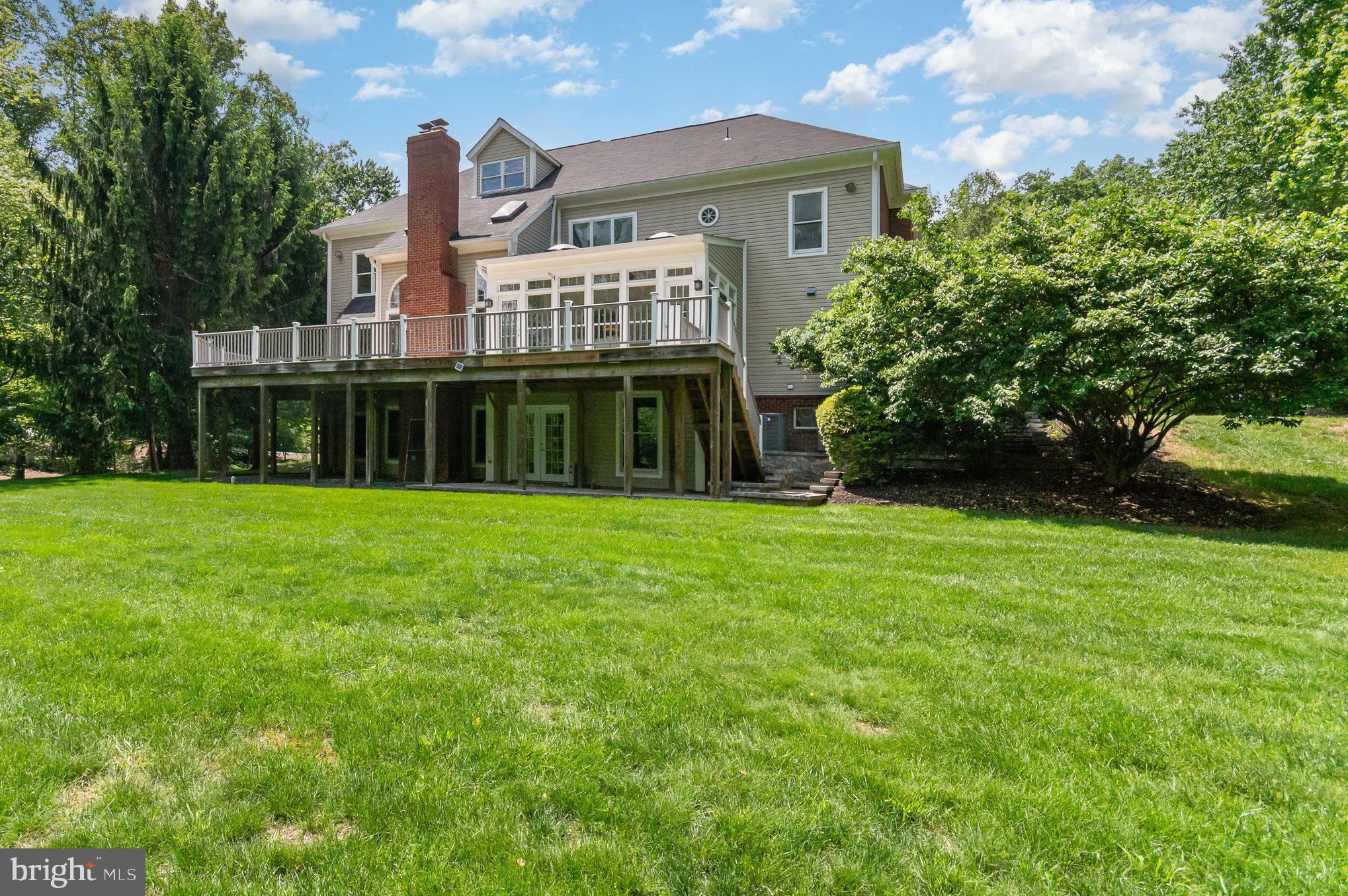 HUNTER'S CREST - Residential