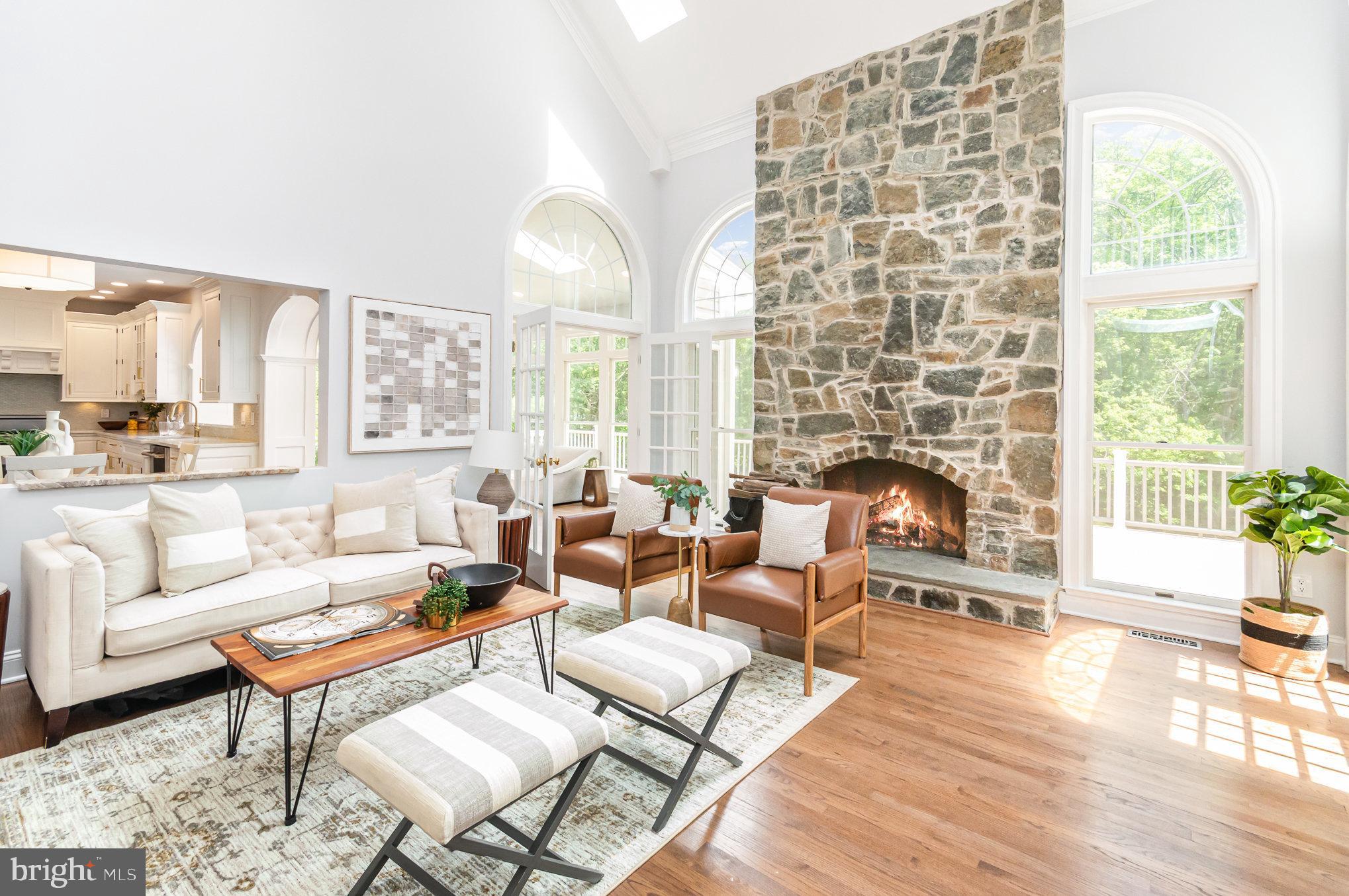 HUNTER'S CREST - Residential