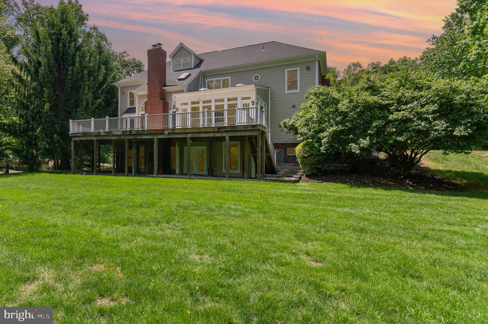 HUNTER'S CREST - Residential