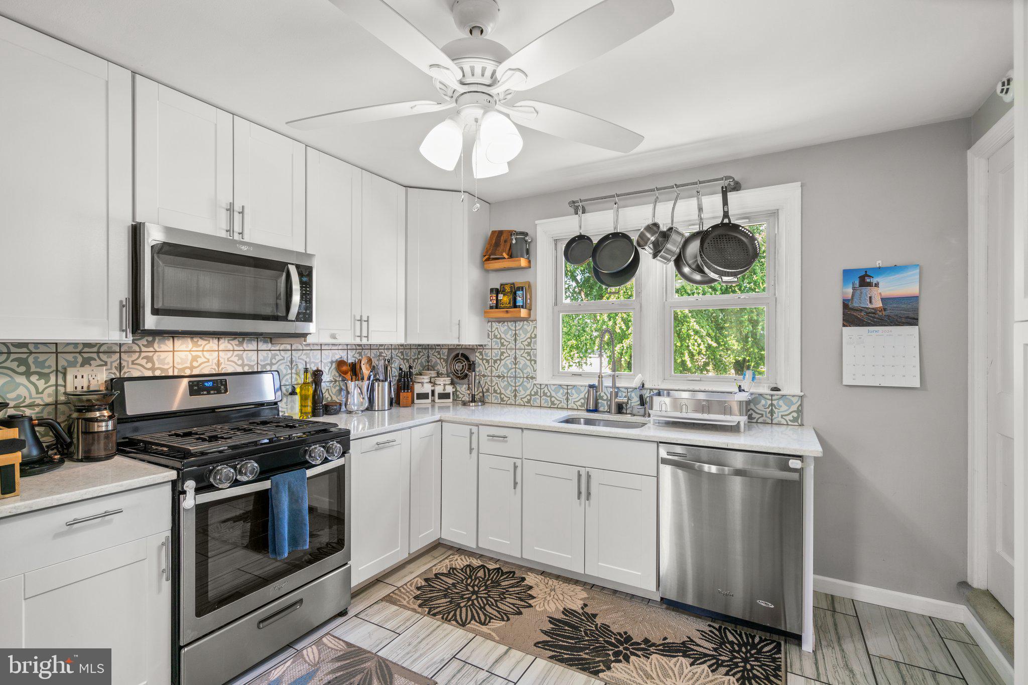 OAKLAND TERRACE - Residential