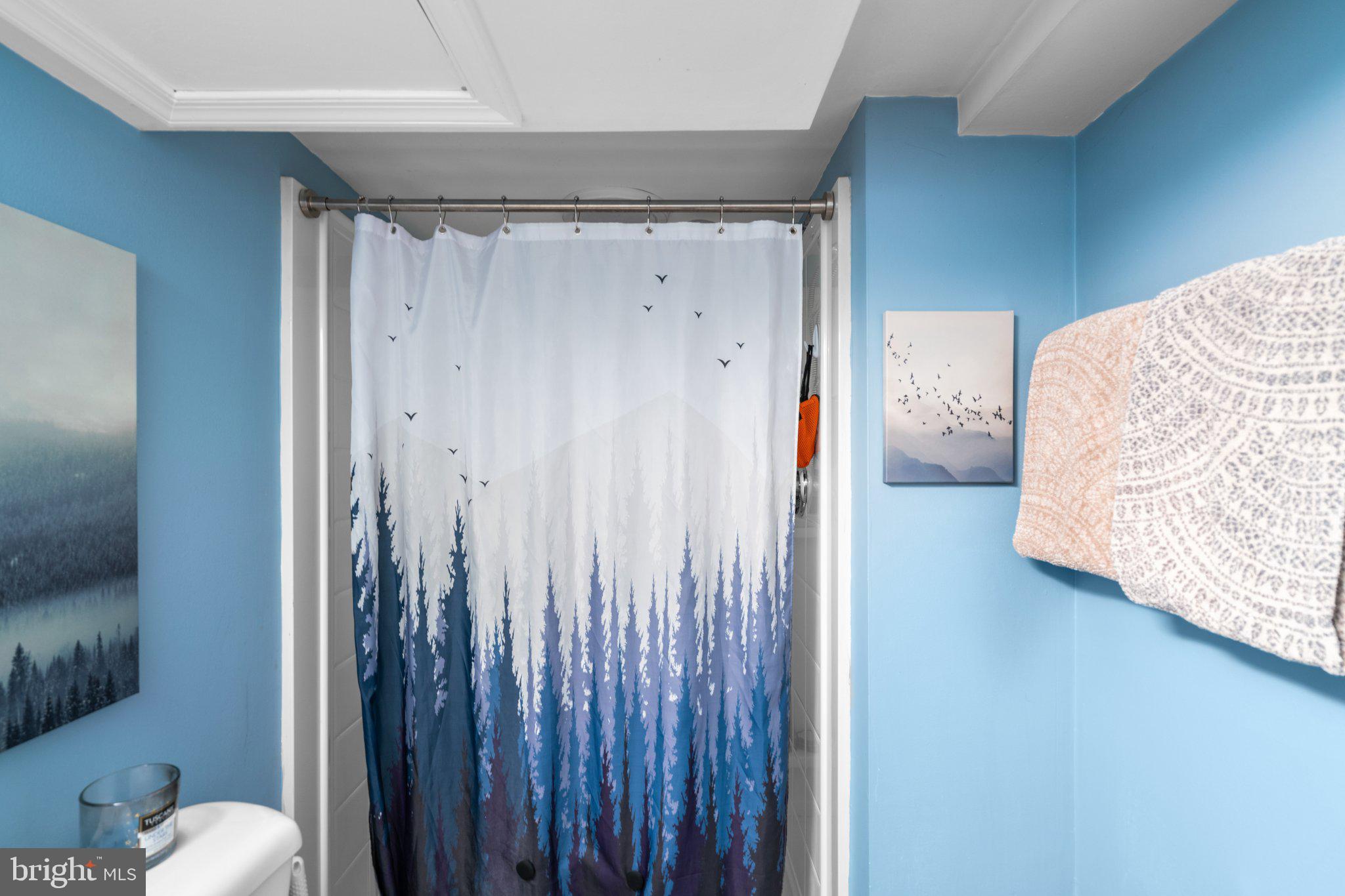 OAKLAND TERRACE - Residential