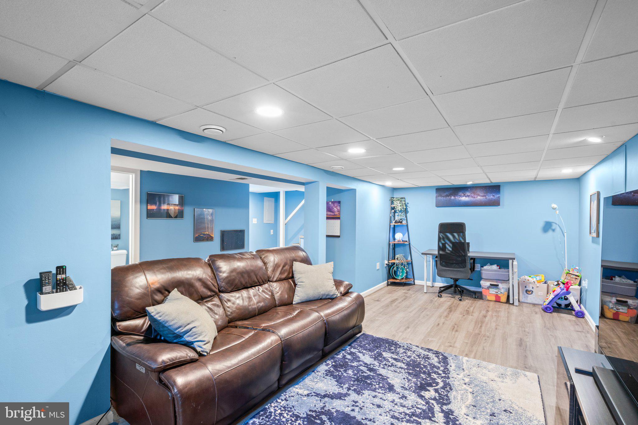 OAKLAND TERRACE - Residential