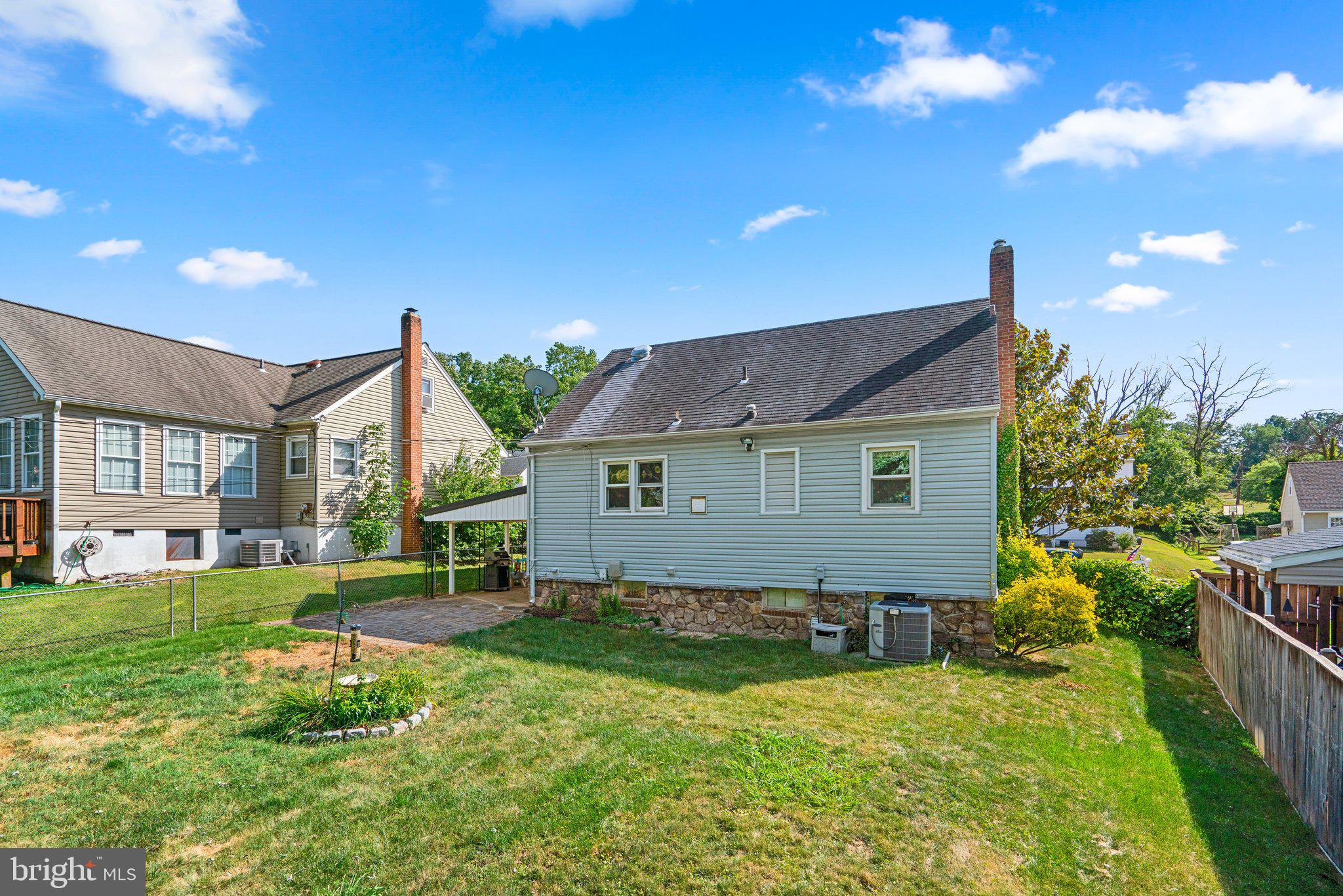 OAKLAND TERRACE - Residential