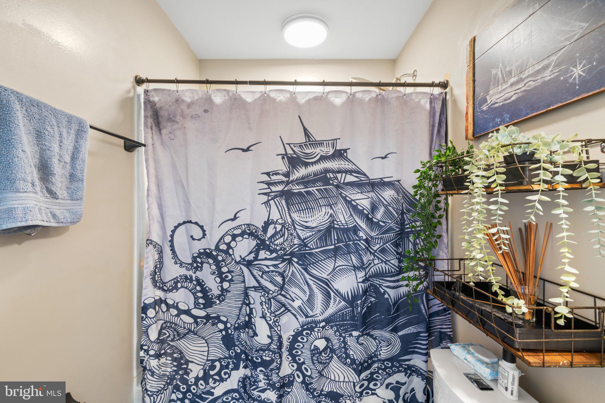 OAKLAND TERRACE - Residential