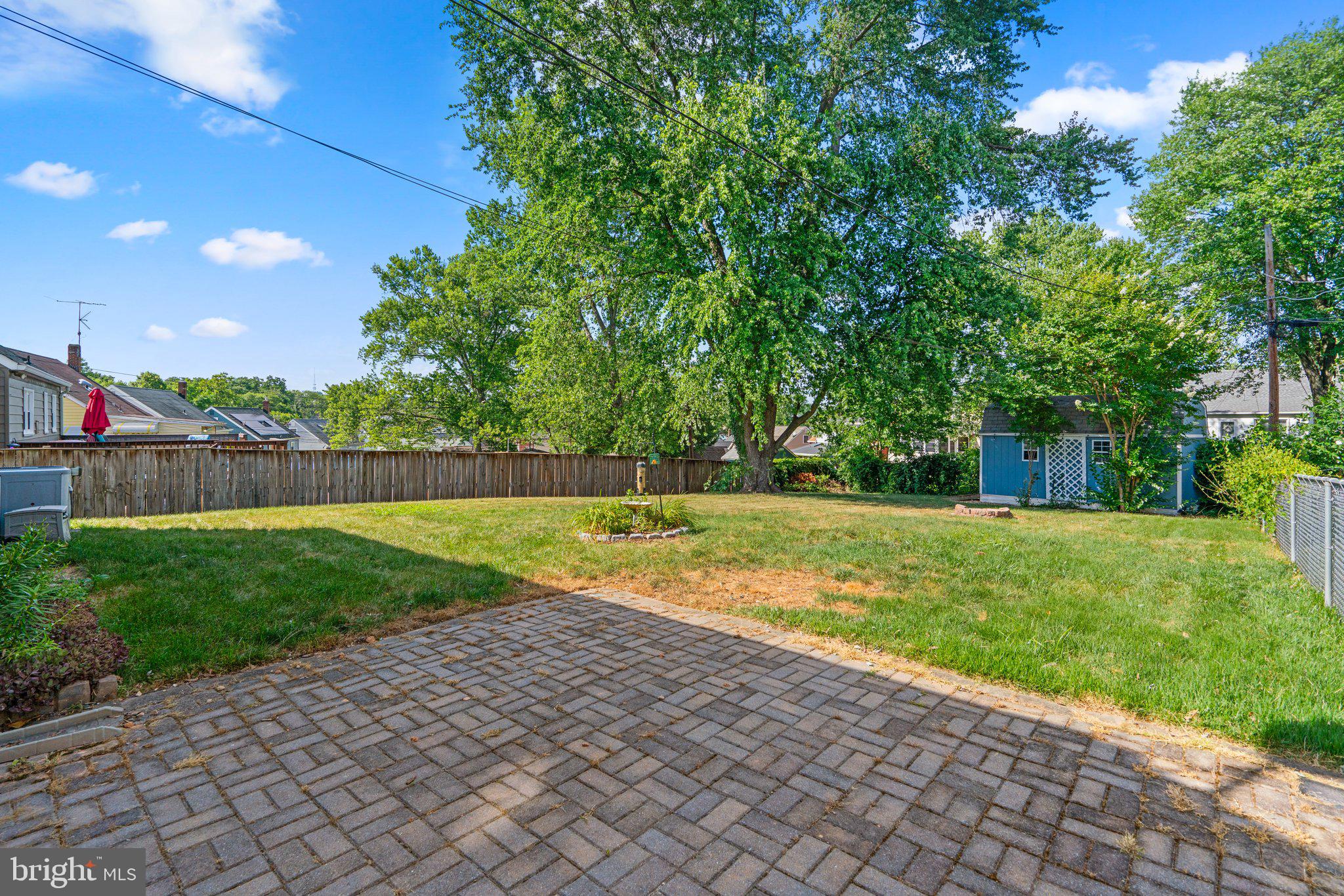 OAKLAND TERRACE - Residential