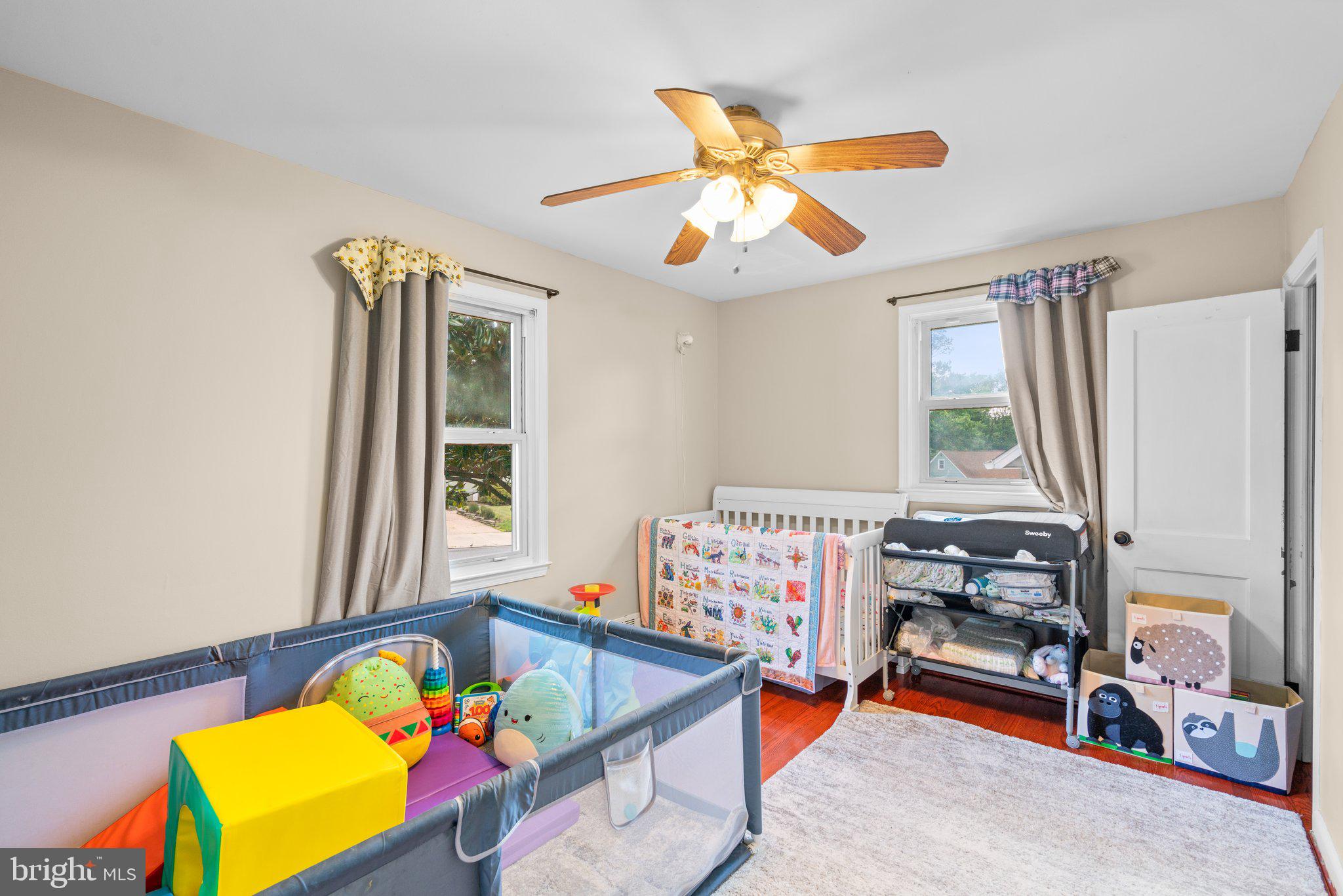 OAKLAND TERRACE - Residential