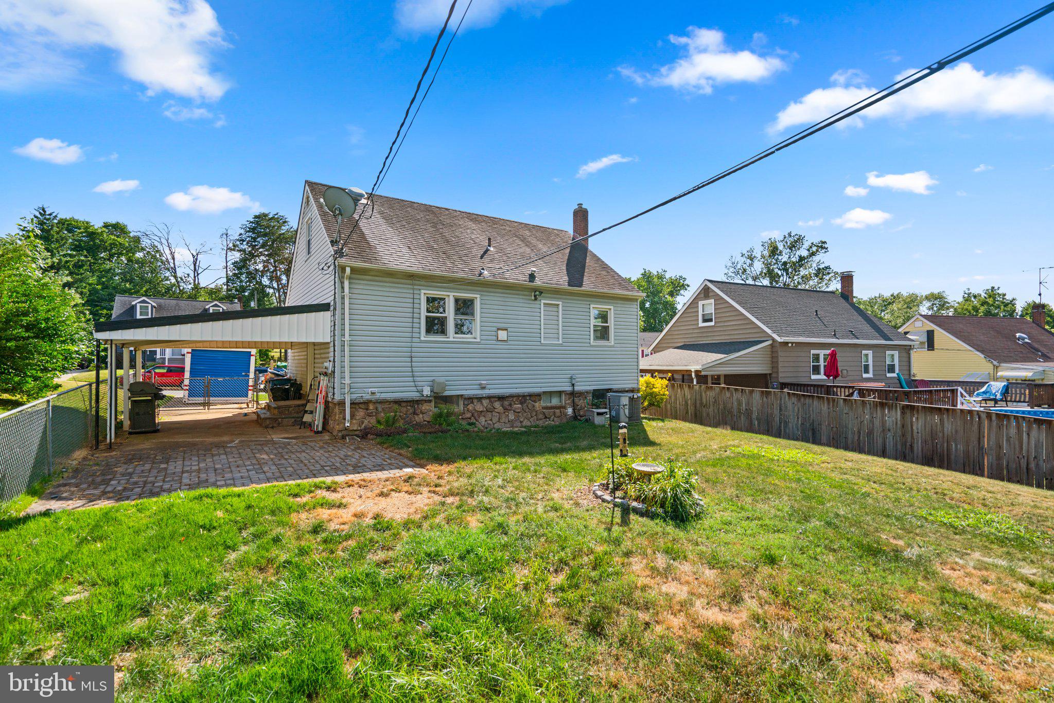 OAKLAND TERRACE - Residential