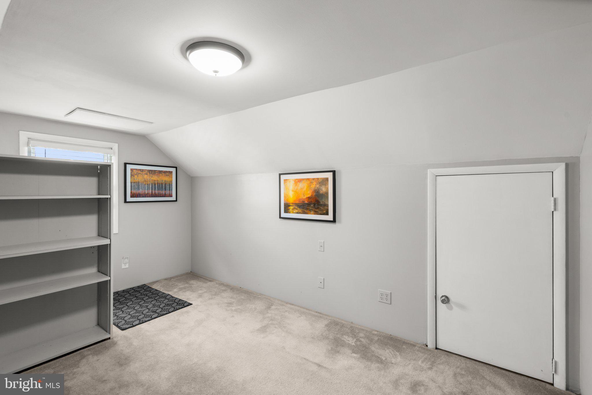 OAKLAND TERRACE - Residential