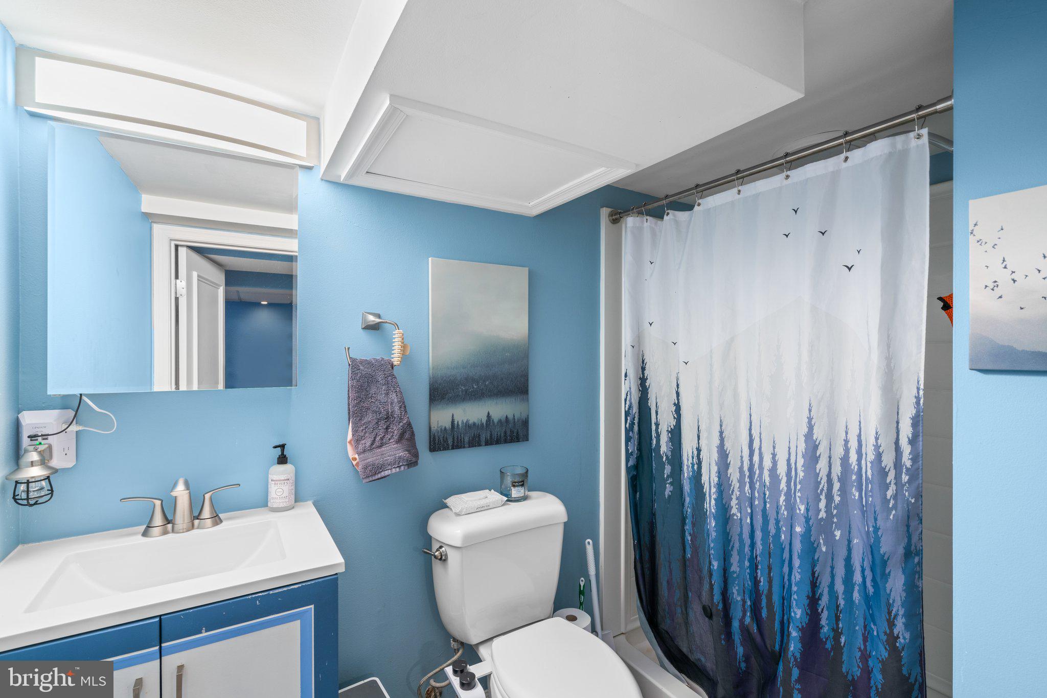 OAKLAND TERRACE - Residential