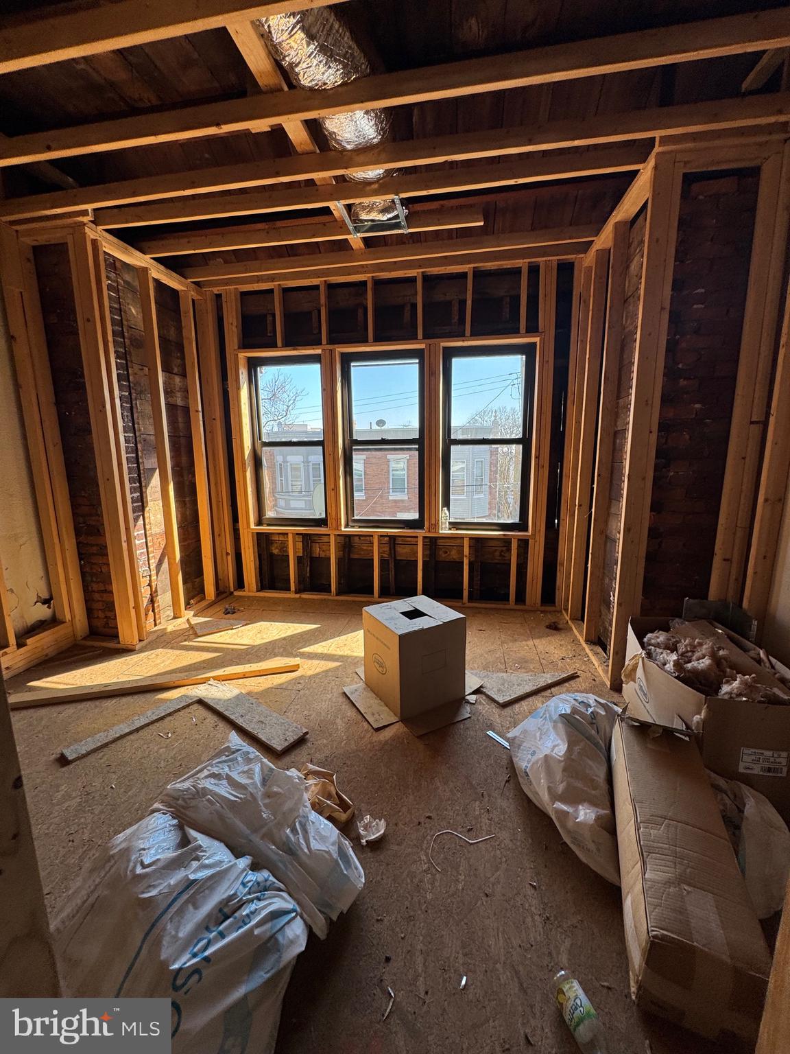 STRAWBERRY MANSION - Residential Income