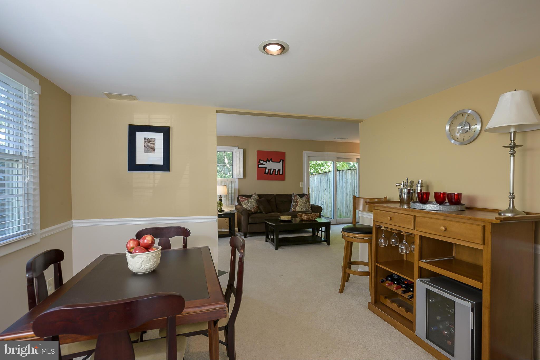 WHISPERING WOODS - Residential