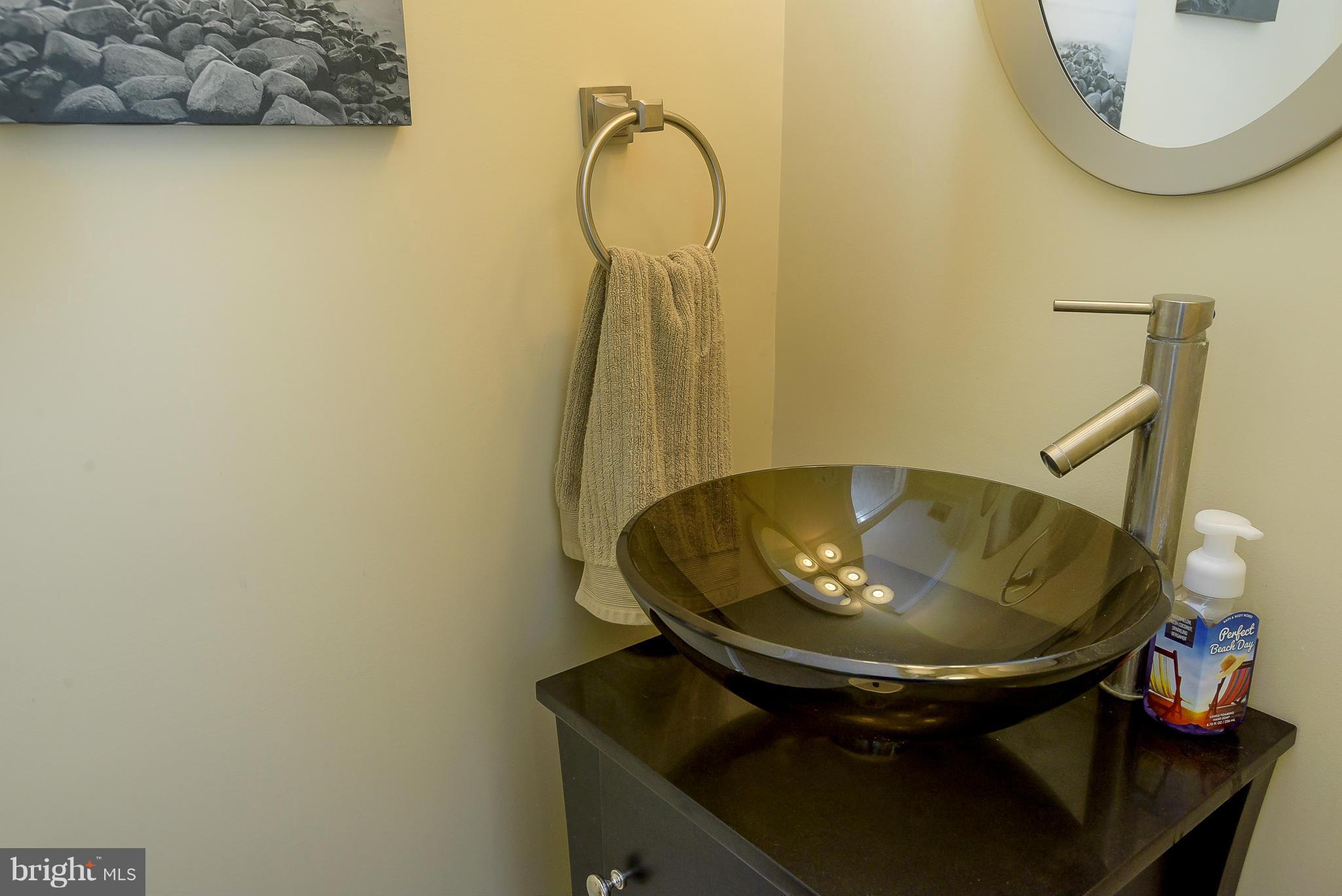 WHISPERING WOODS - Residential