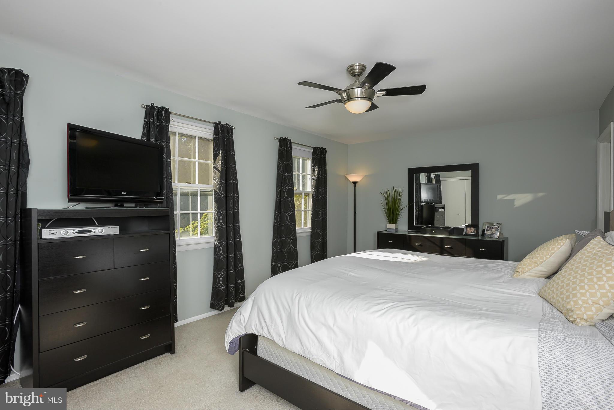 WHISPERING WOODS - Residential