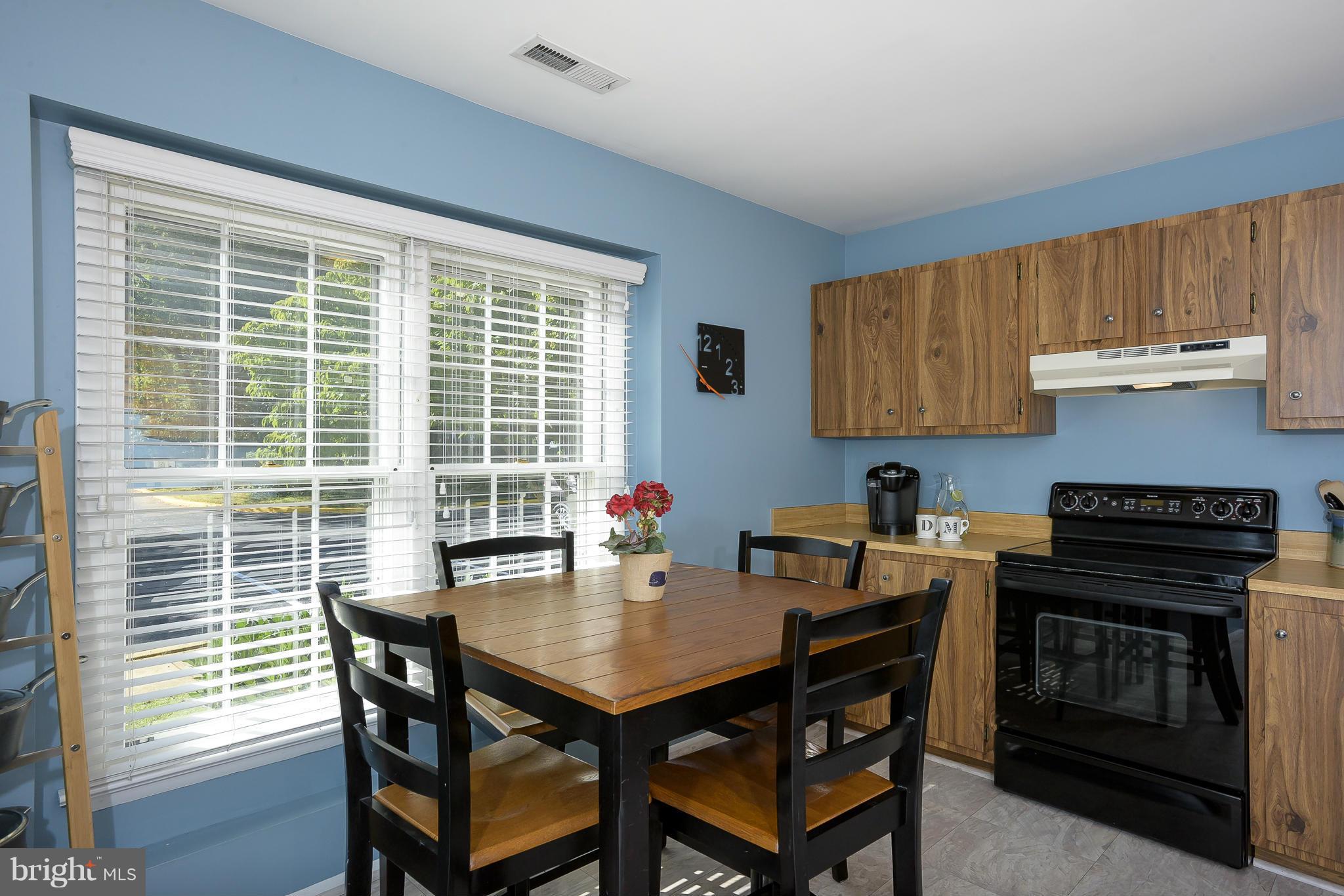 WHISPERING WOODS - Residential