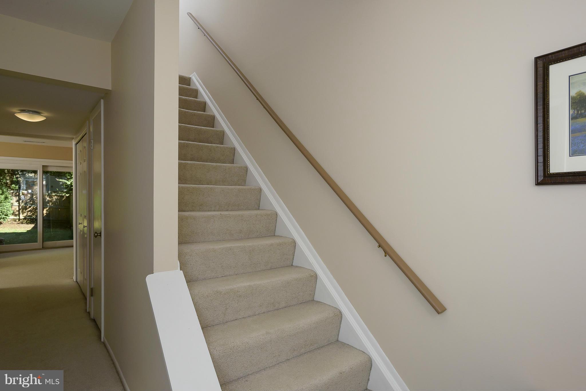 WHISPERING WOODS - Residential