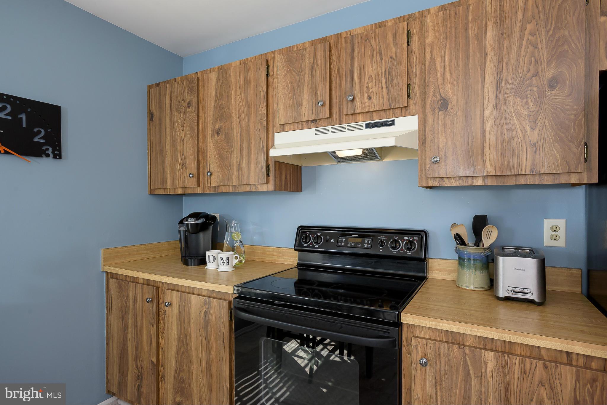 WHISPERING WOODS - Residential