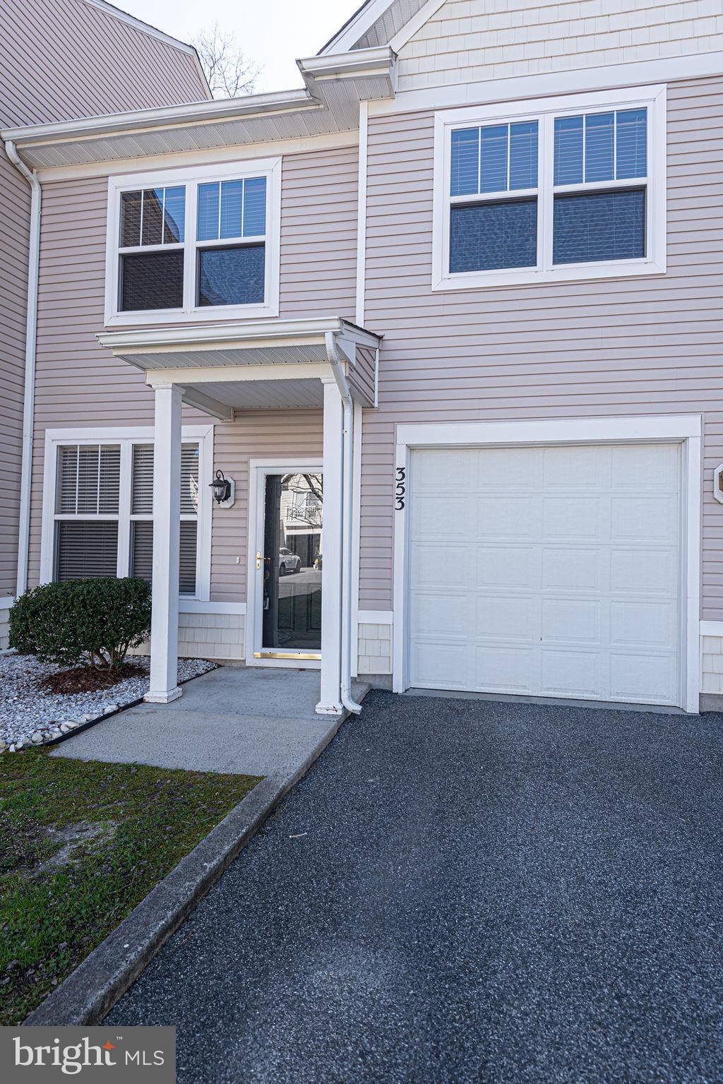 353 SCHOONER LANE 805