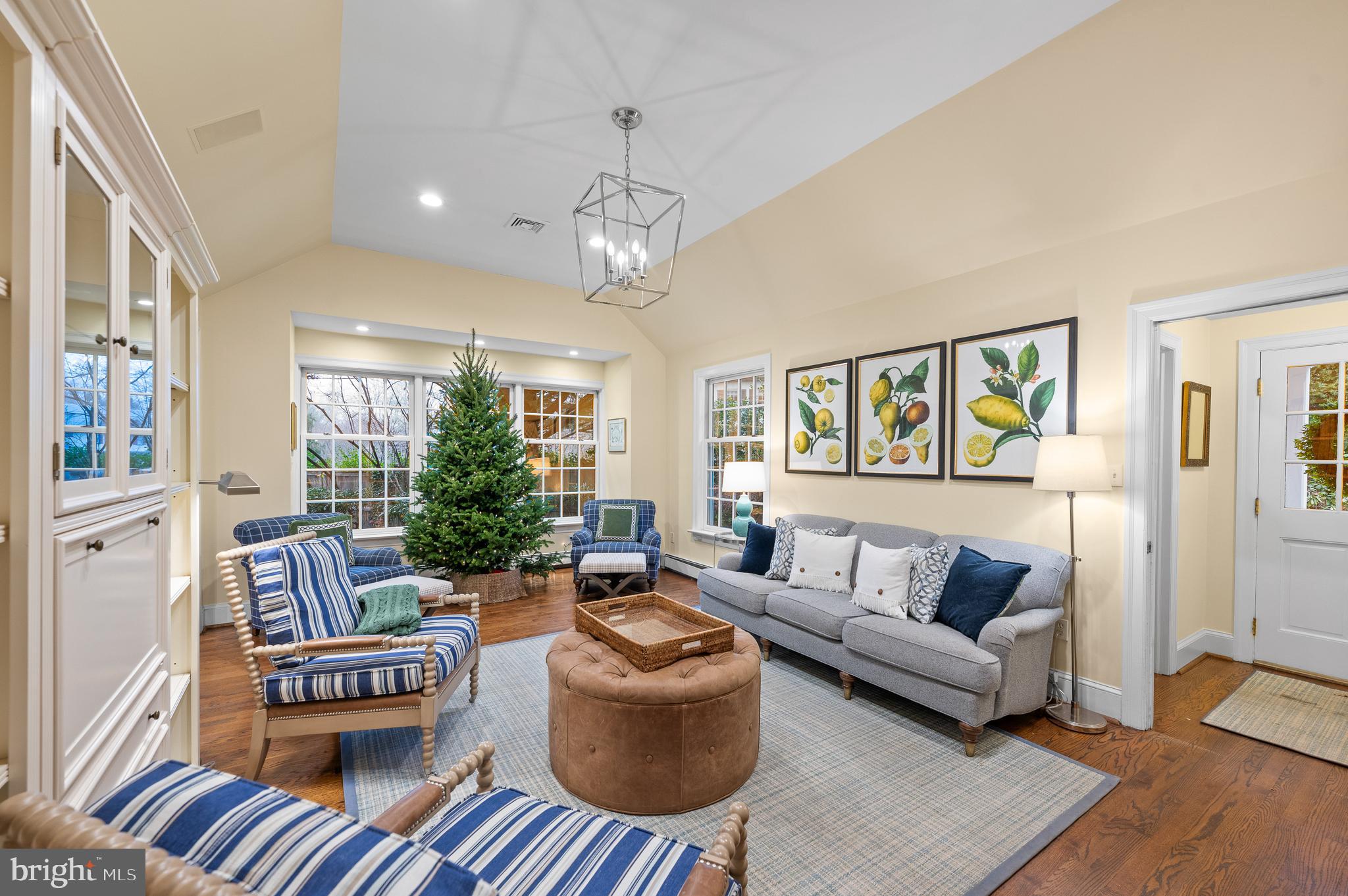 SOUTH WAYNE - Residential