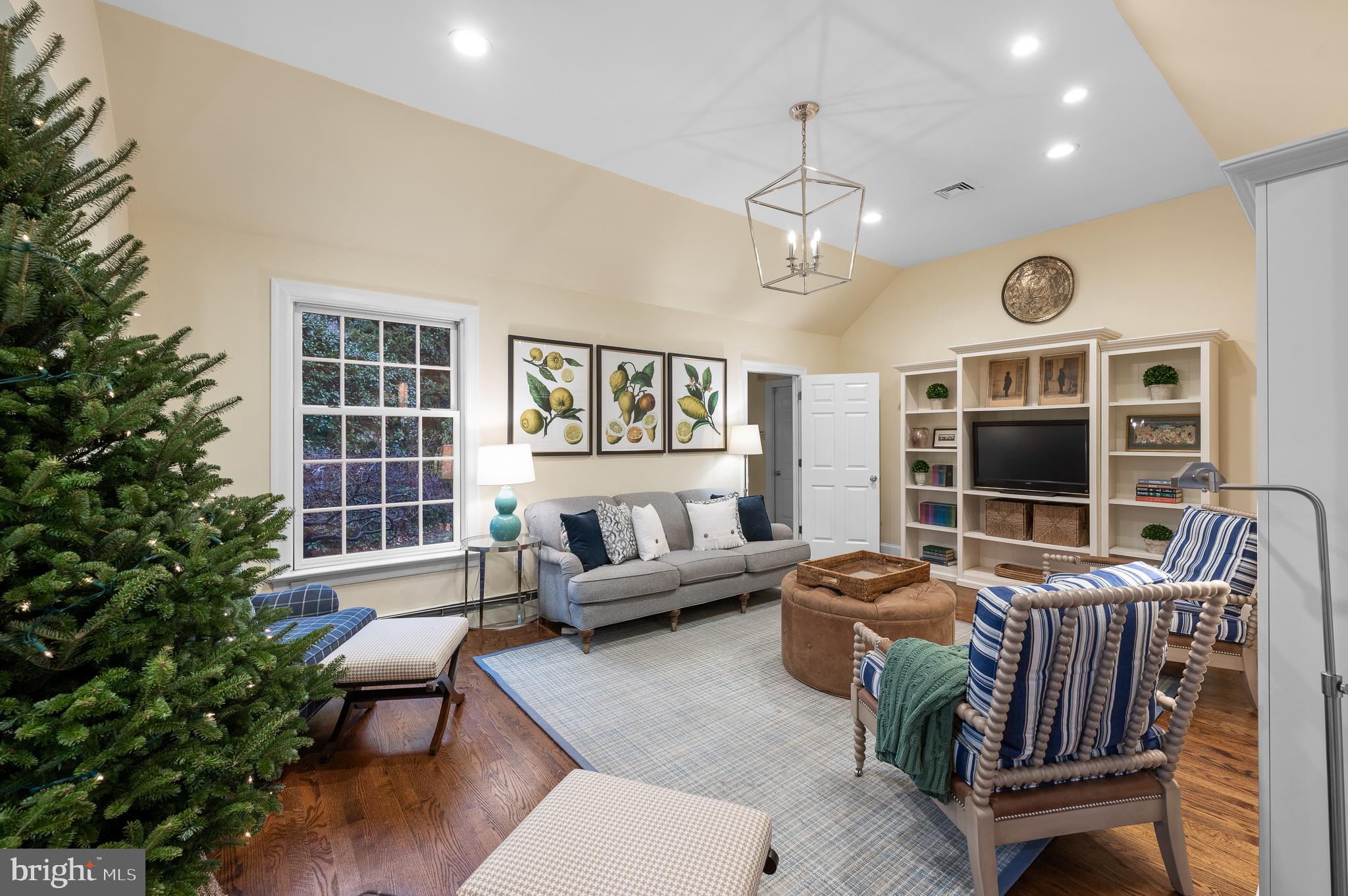 SOUTH WAYNE - Residential