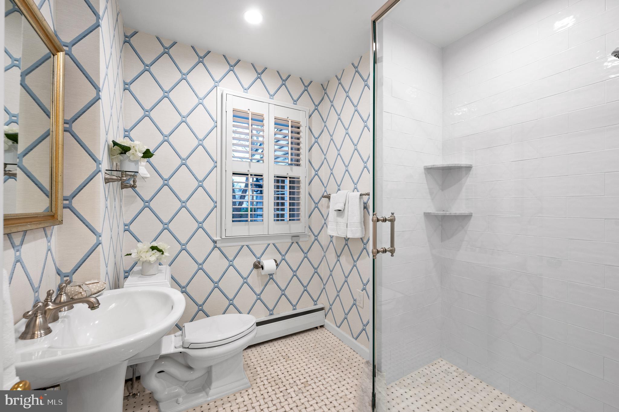 SOUTH WAYNE - Residential