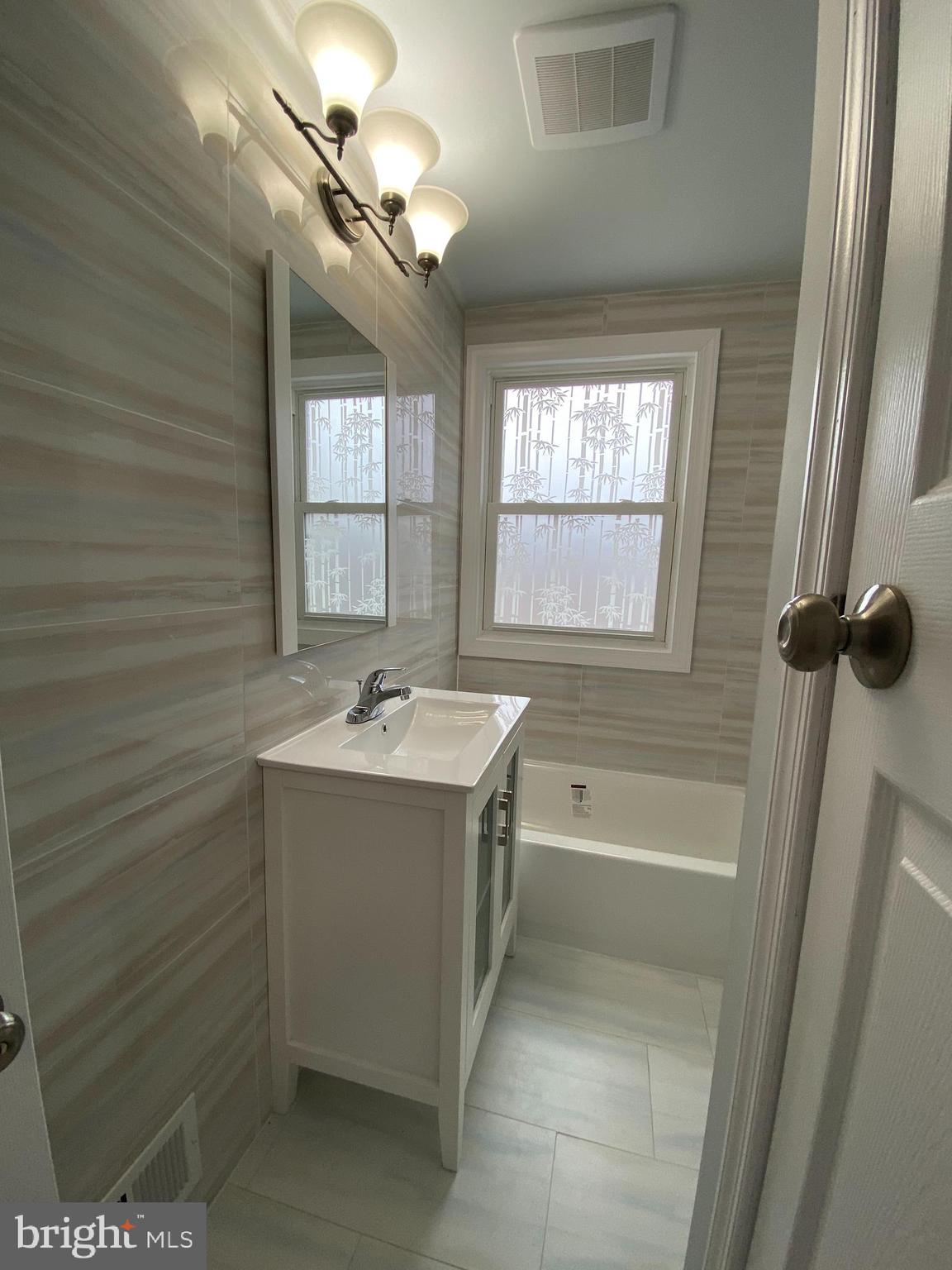 WEST EDMONDALE - Residential