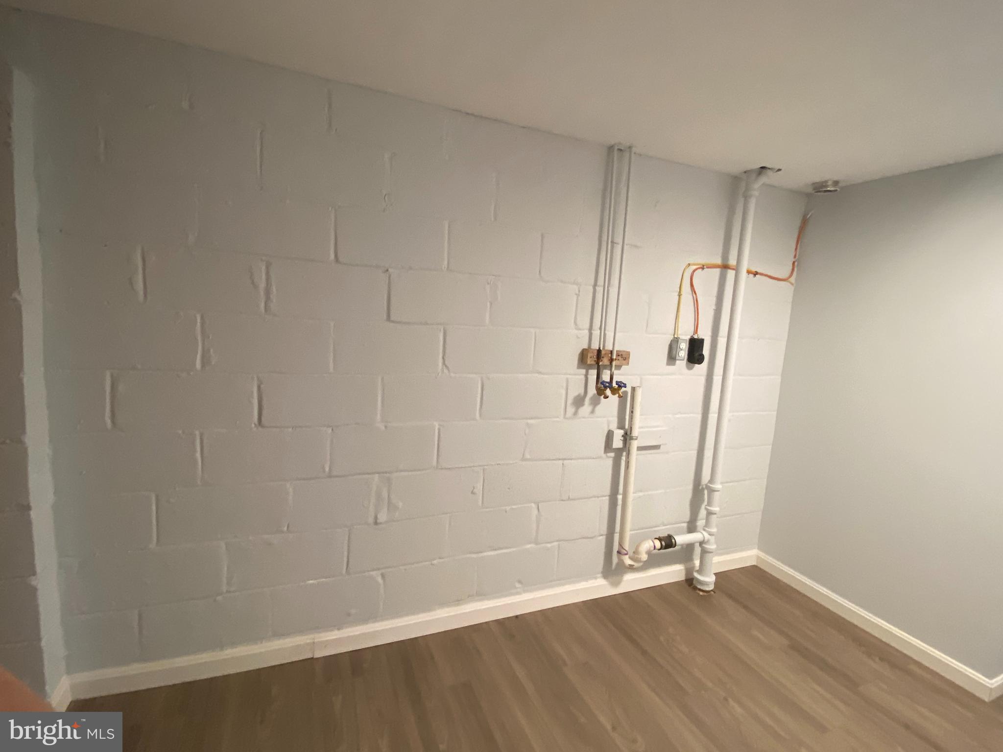 WEST EDMONDALE - Residential