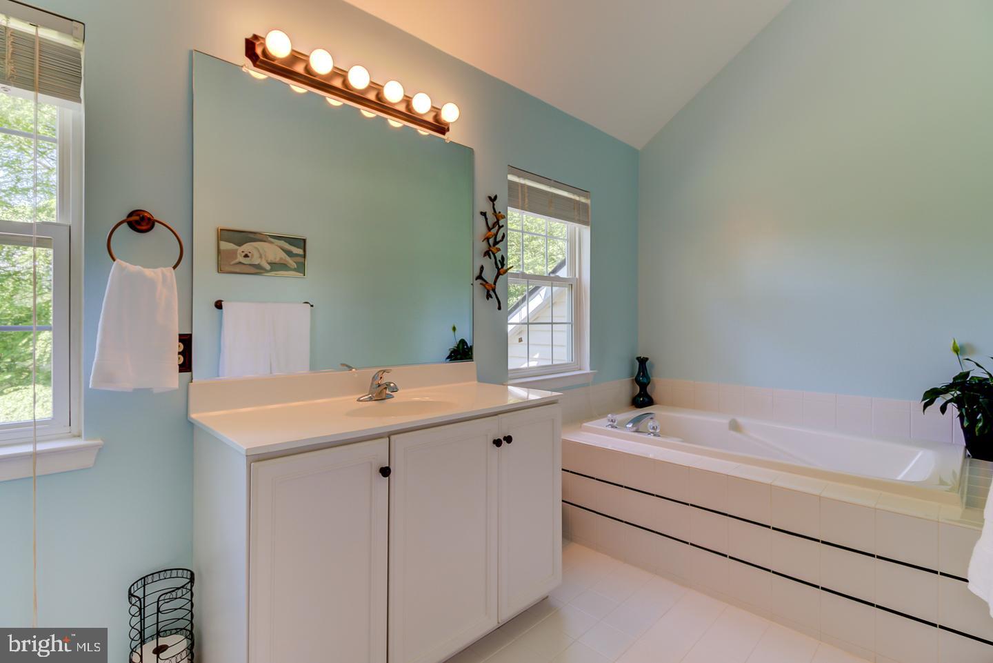 AUTUMN HILLS - Residential