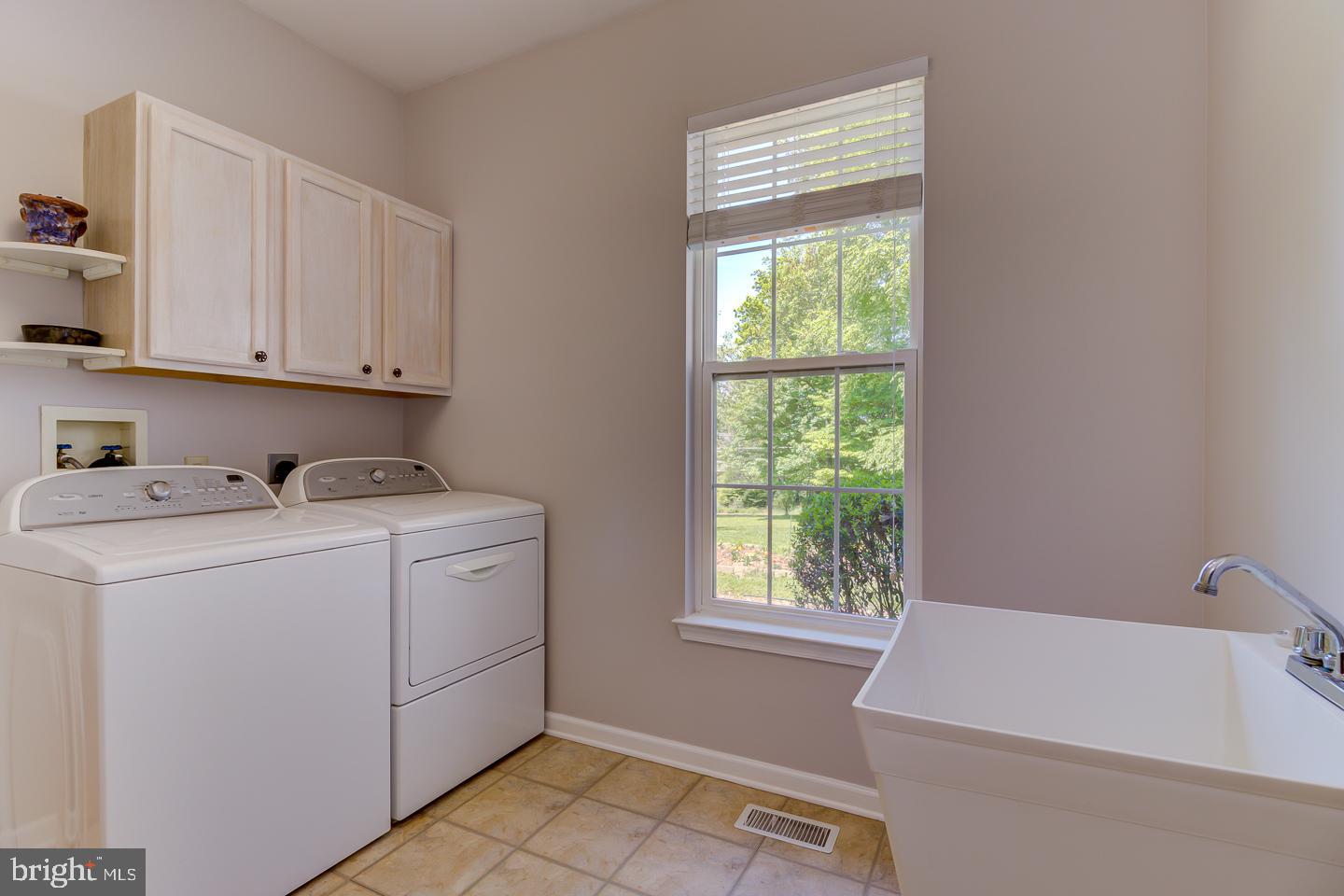 AUTUMN HILLS - Residential