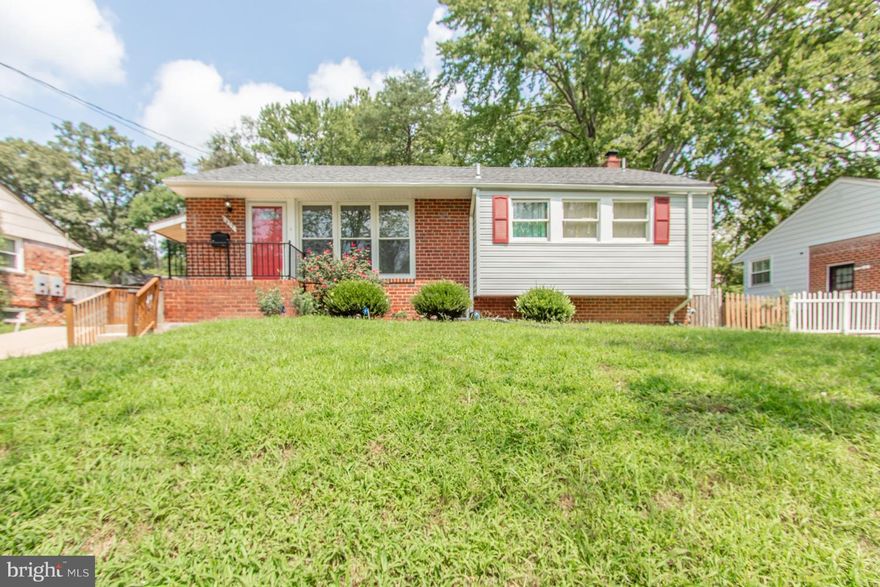 Updated property with great features throughout, hardwood floors on main level, backsplash in kitchen, built in microwave and much more. Spacious open basement, washer and dryer included. Spacious patio, backyard and driveway, great for entertaining. A must see!!!