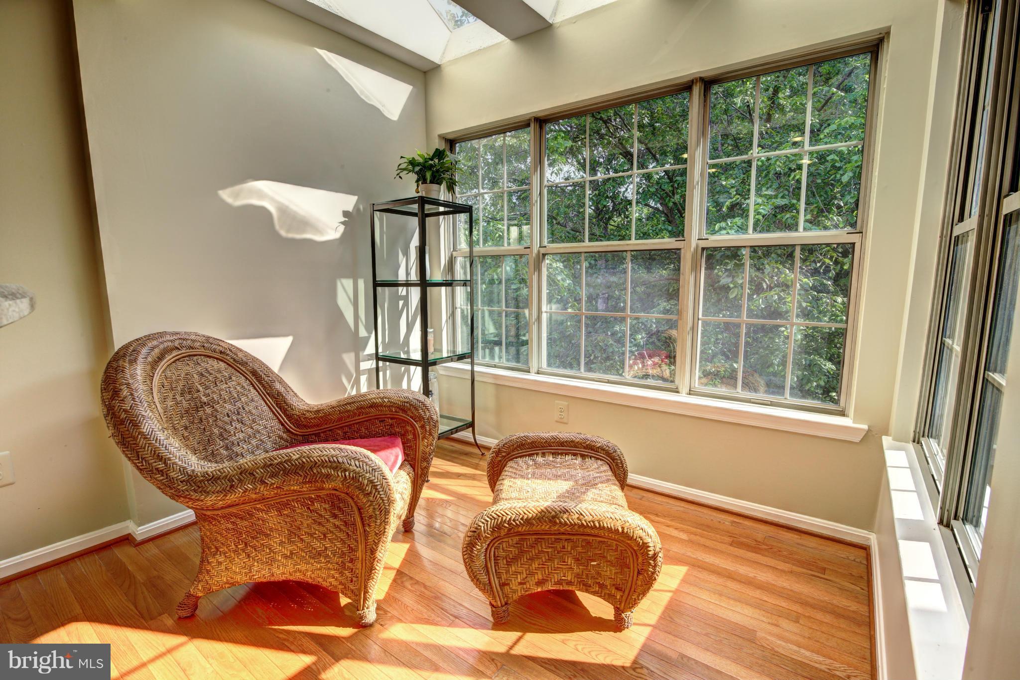 ASHBURN VILLAGE - Residential