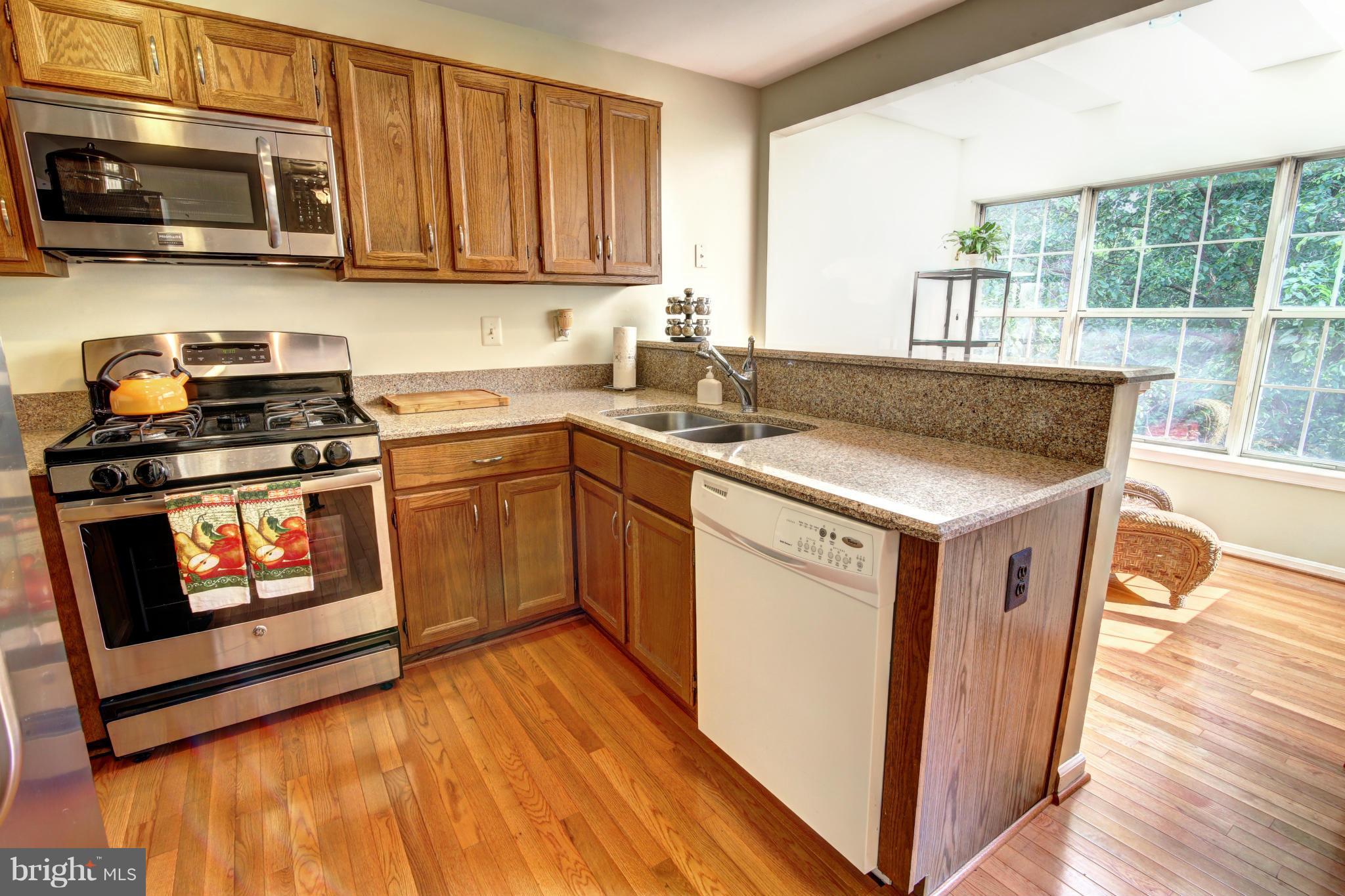 ASHBURN VILLAGE - Residential