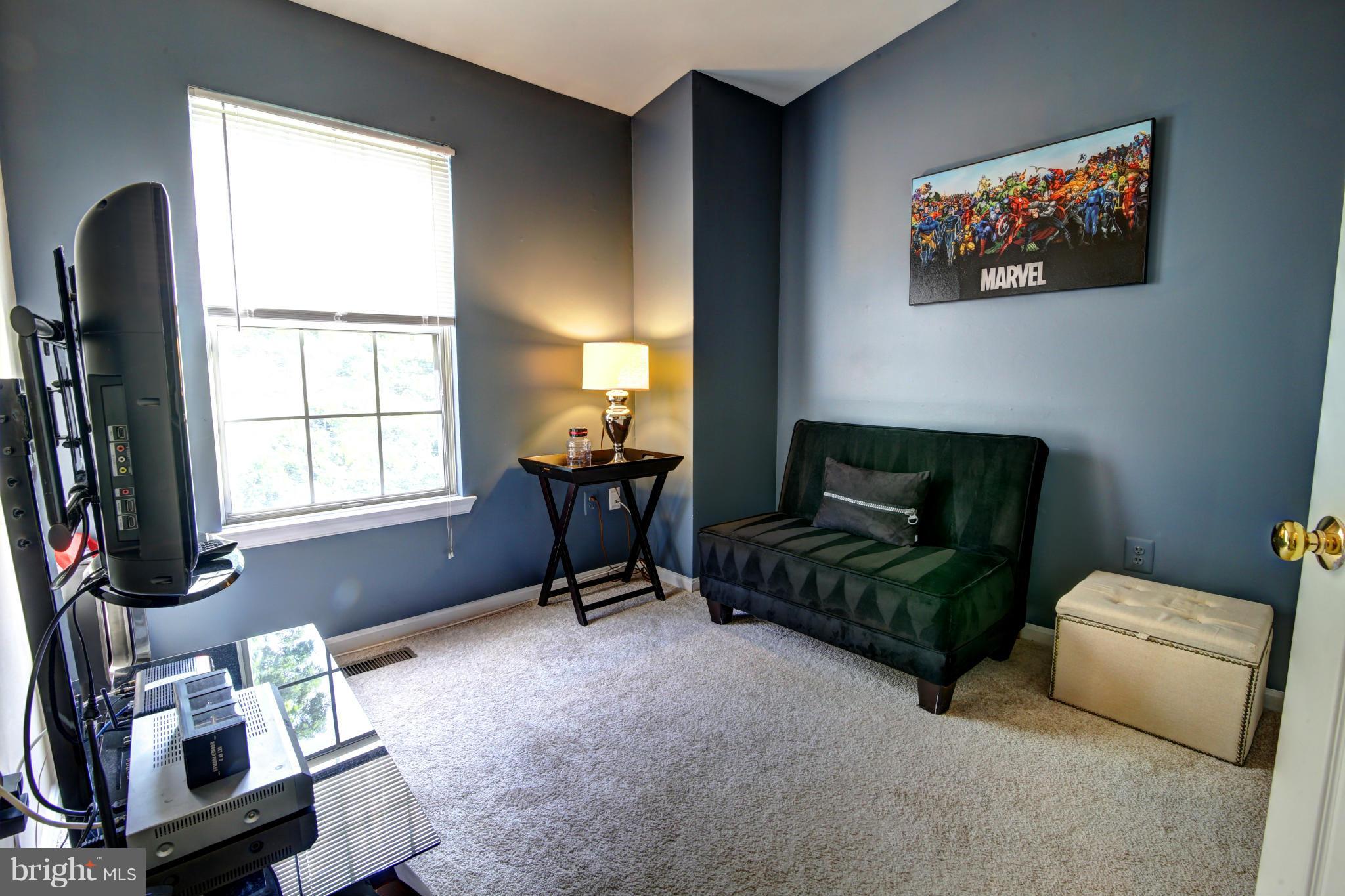 ASHBURN VILLAGE - Residential