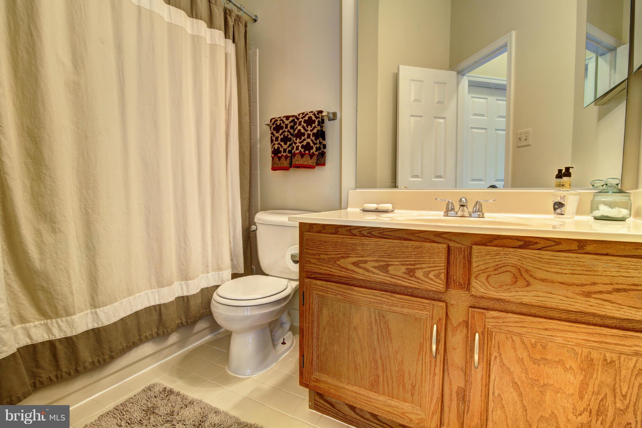 ASHBURN VILLAGE - Residential