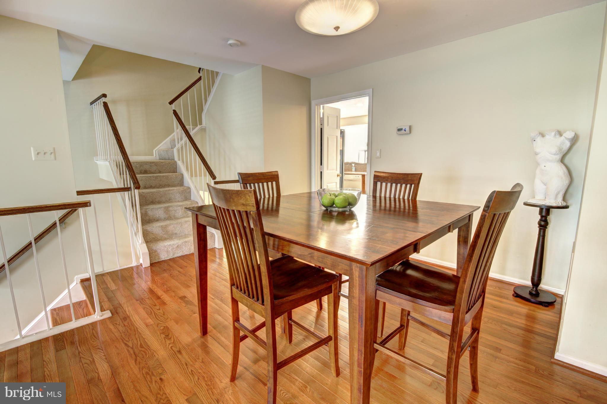 ASHBURN VILLAGE - Residential